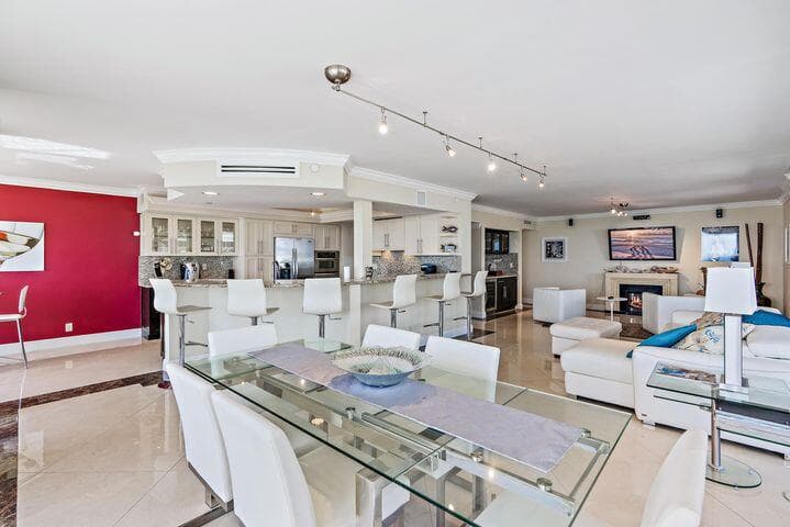3560 S Ocean Boulevard 200, South Palm Beach, FL 33480 — photo 17 of 30