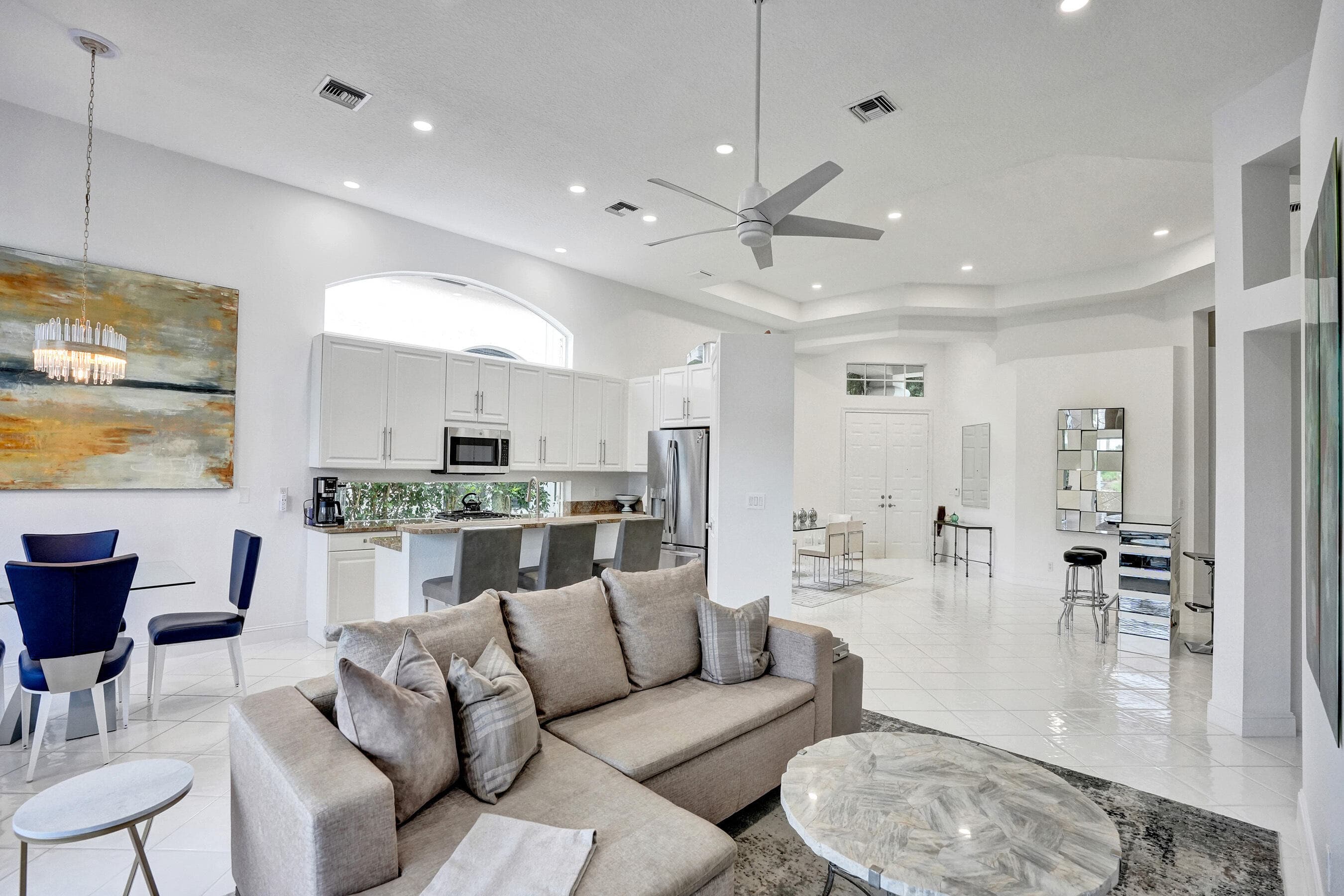251 Isle Way, Palm Beach Gardens, FL 33418 — photo 13 of 68