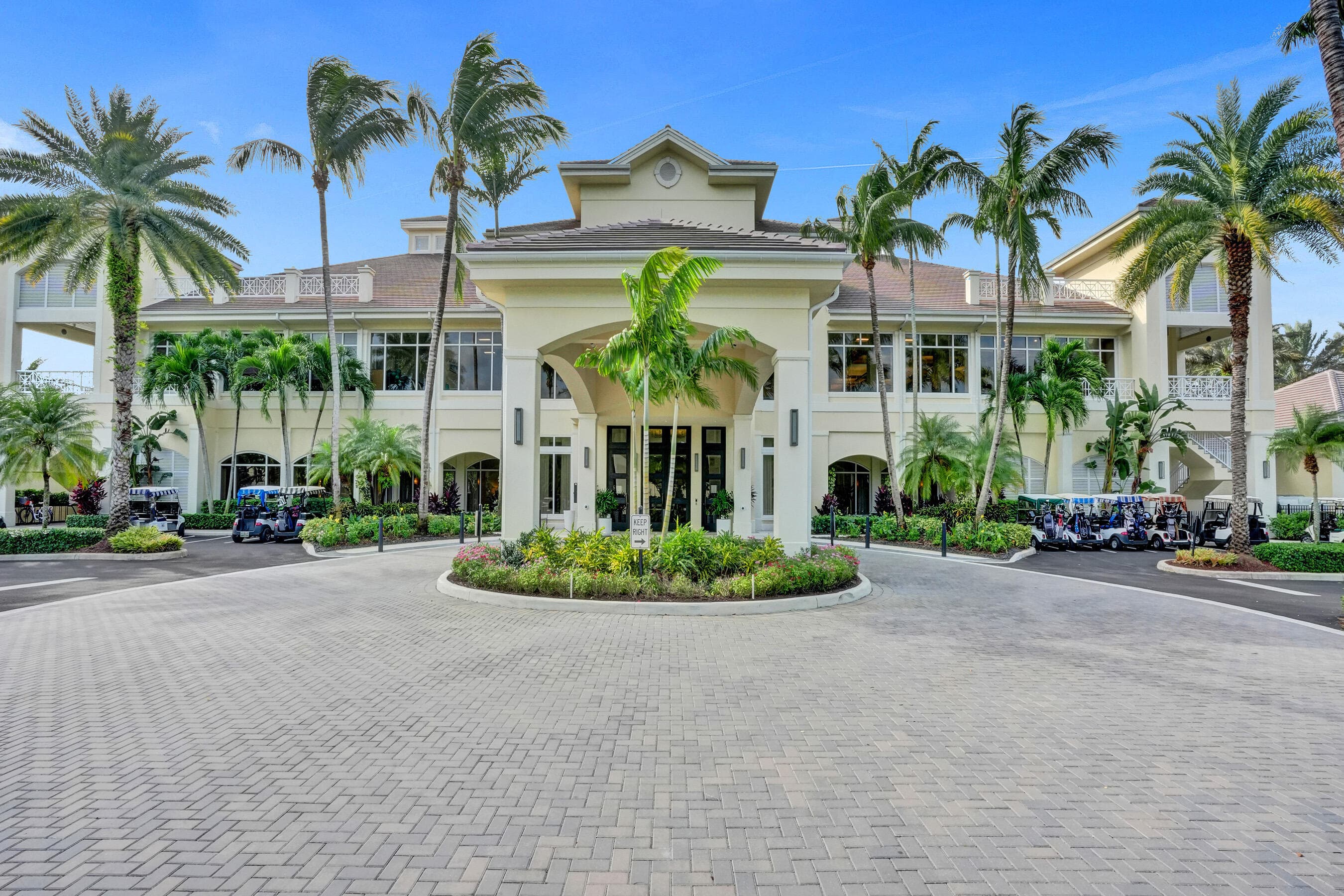251 Isle Way, Palm Beach Gardens, FL 33418 — photo 51 of 68