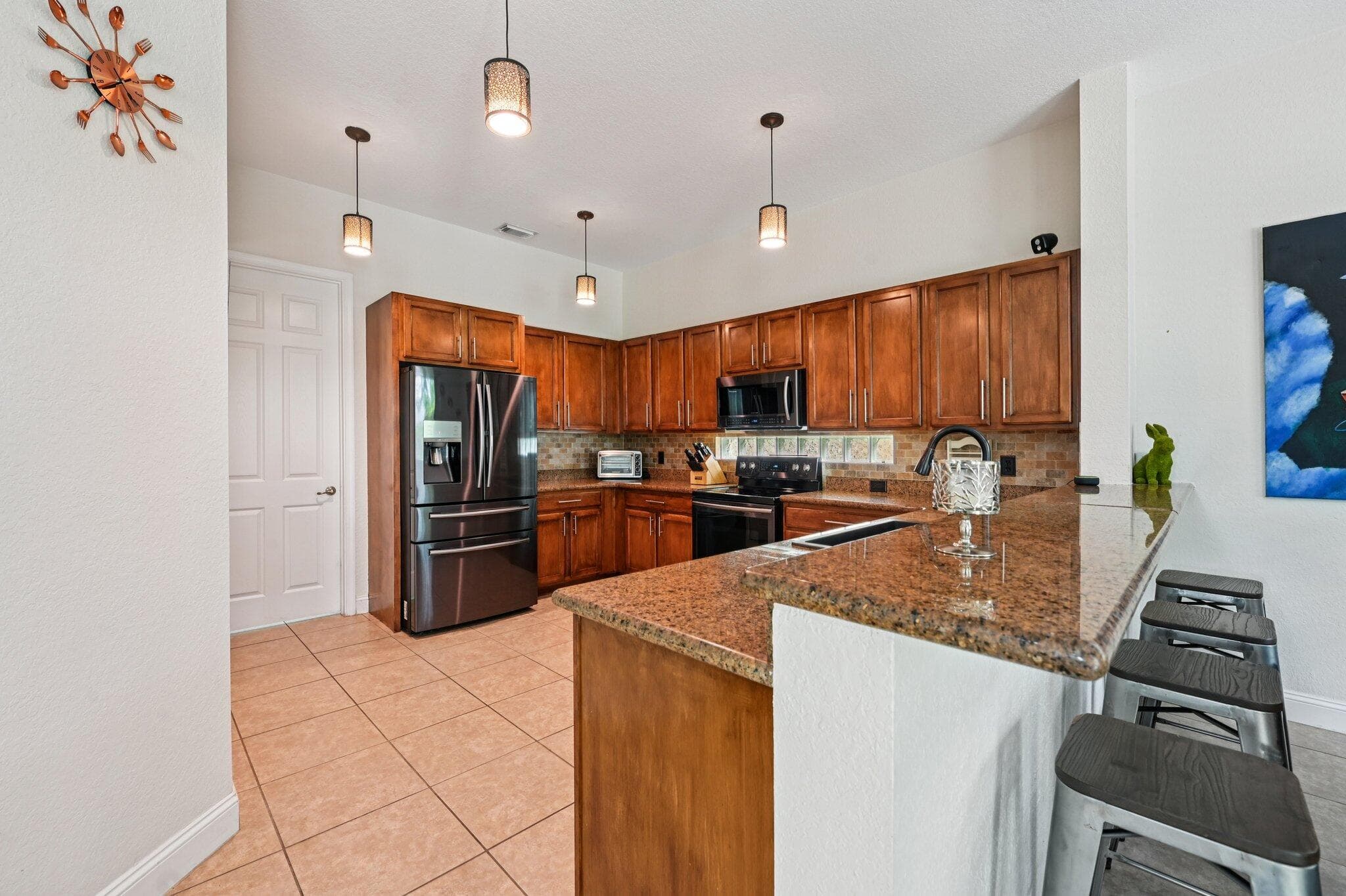 553 Gazetta Way, West Palm Beach, FL 33413 — photo 11 of 68