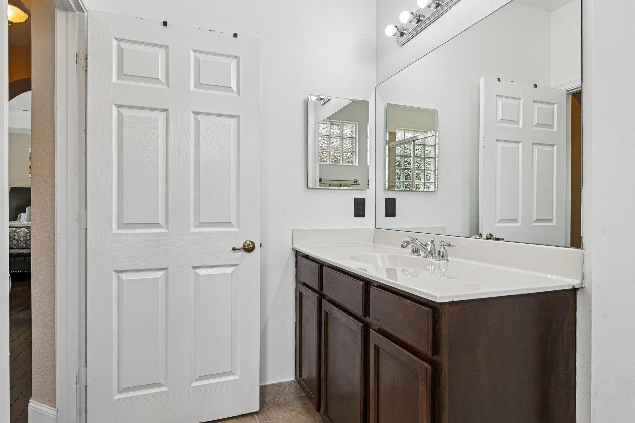 553 Gazetta Way, West Palm Beach, FL 33413 — photo 35 of 68