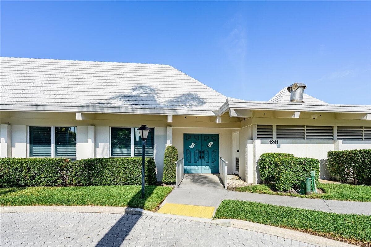 1252 N Sugar Sands Boulevard 137, Riviera Beach, FL 33404 — photo 31 of 38