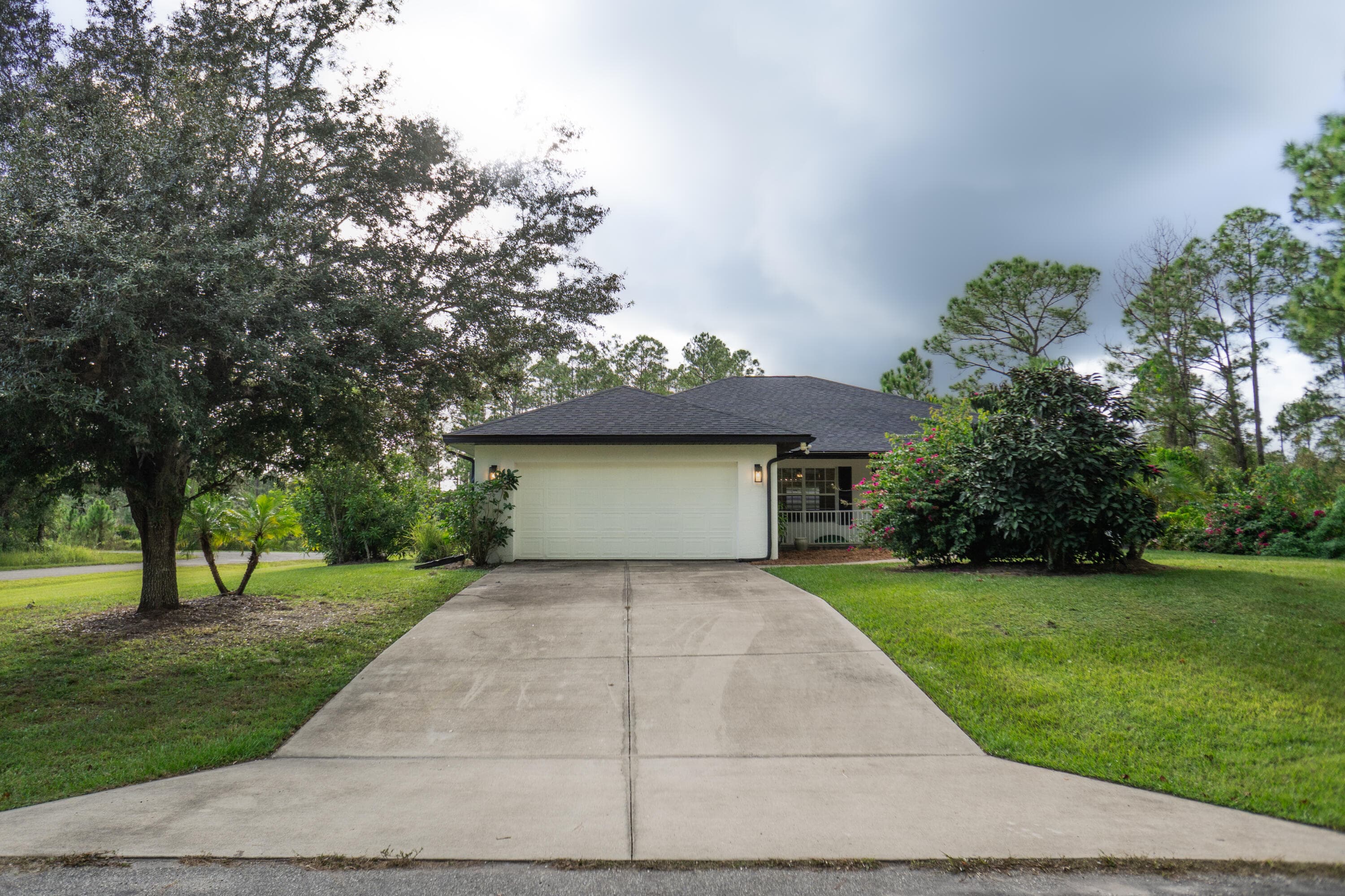 9134 Oviedo Street, Sebring, FL 33872 — photo 2 of 26