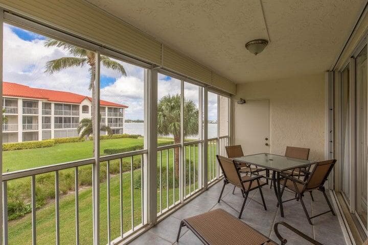 110 Half Moon Circle E2, Hypoluxo, FL 33462 — photo 6 of 14