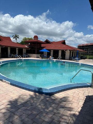 110 Half Moon Circle E2, Hypoluxo, FL 33462 — photo 13 of 14