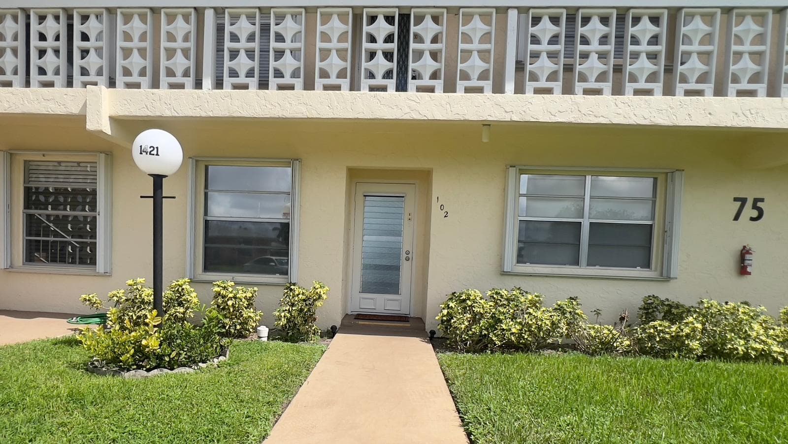 1421 NW 19th Terrace 102, Delray Beach, FL 33445 — photo 1 of 32