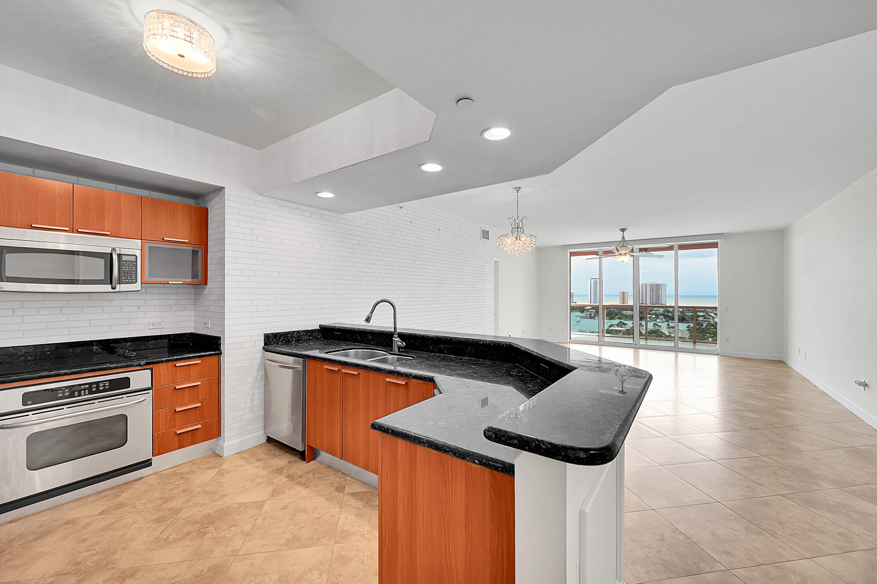 2640 Lake Shore Drive 2011, Riviera Beach, FL 33404 — photo 12 of 68