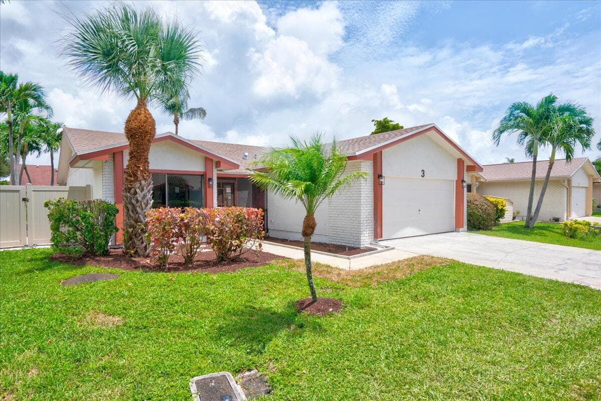 3 Fawlkland Circle, Boynton Beach, FL 33426 — photo 1 of 54