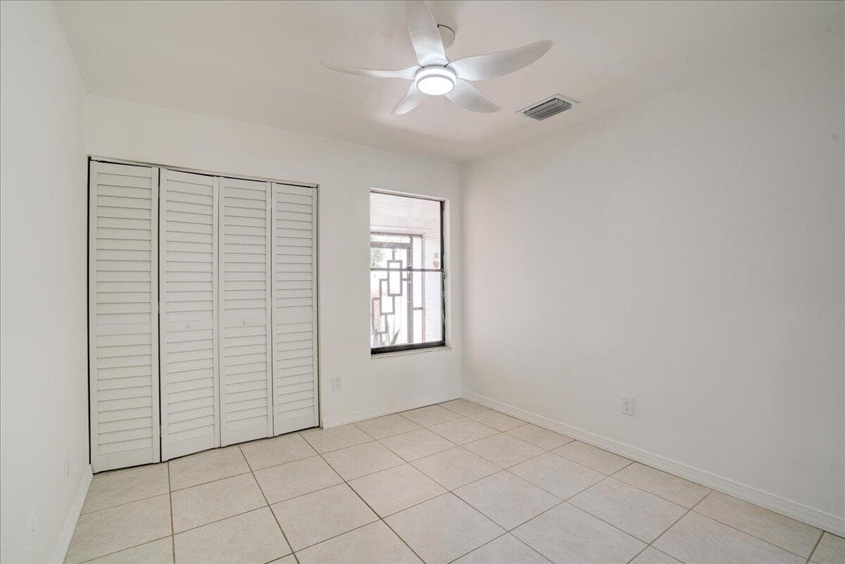 3 Fawlkland Circle, Boynton Beach, FL 33426 — photo 19 of 54