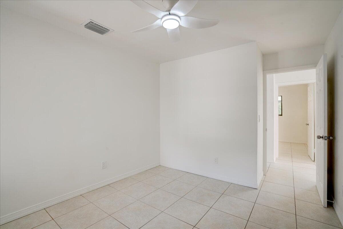 3 Fawlkland Circle, Boynton Beach, FL 33426 — photo 20 of 54