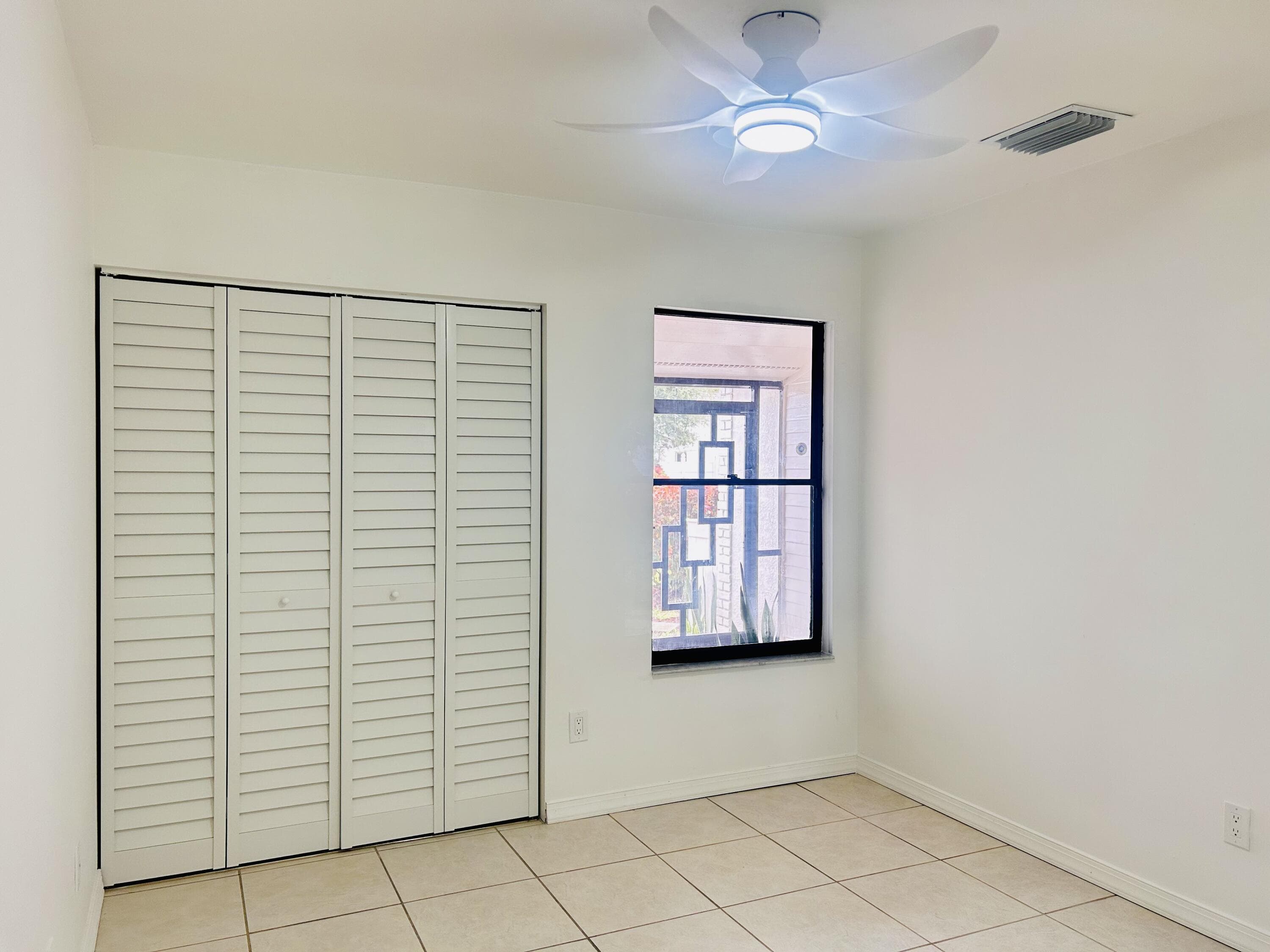 3 Fawlkland Circle, Boynton Beach, FL 33426 — photo 26 of 54