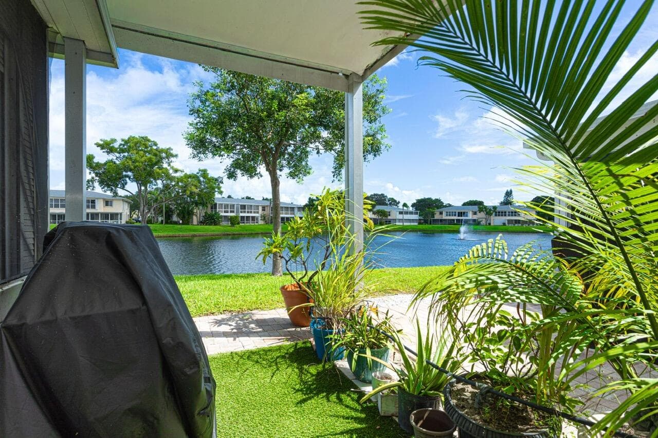 1421 NW 19th Terrace 102, Delray Beach, FL 33445 — photo 22 of 32