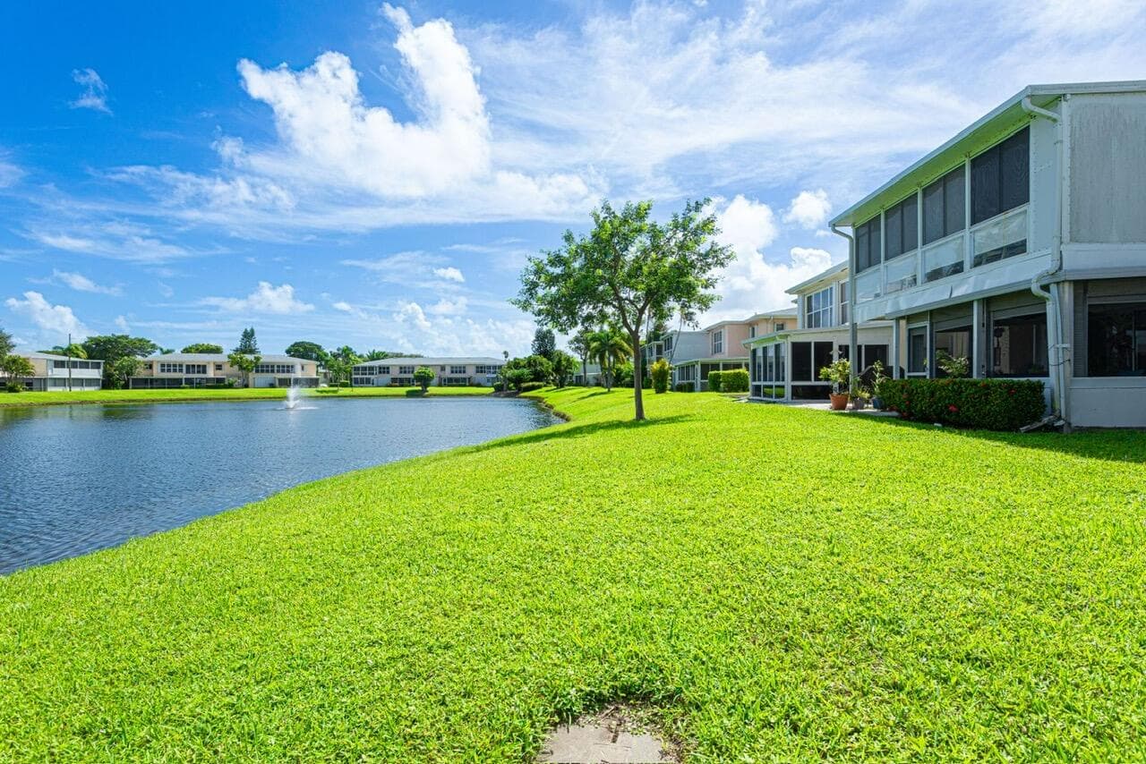 1421 NW 19th Terrace 102, Delray Beach, FL 33445 — photo 24 of 32