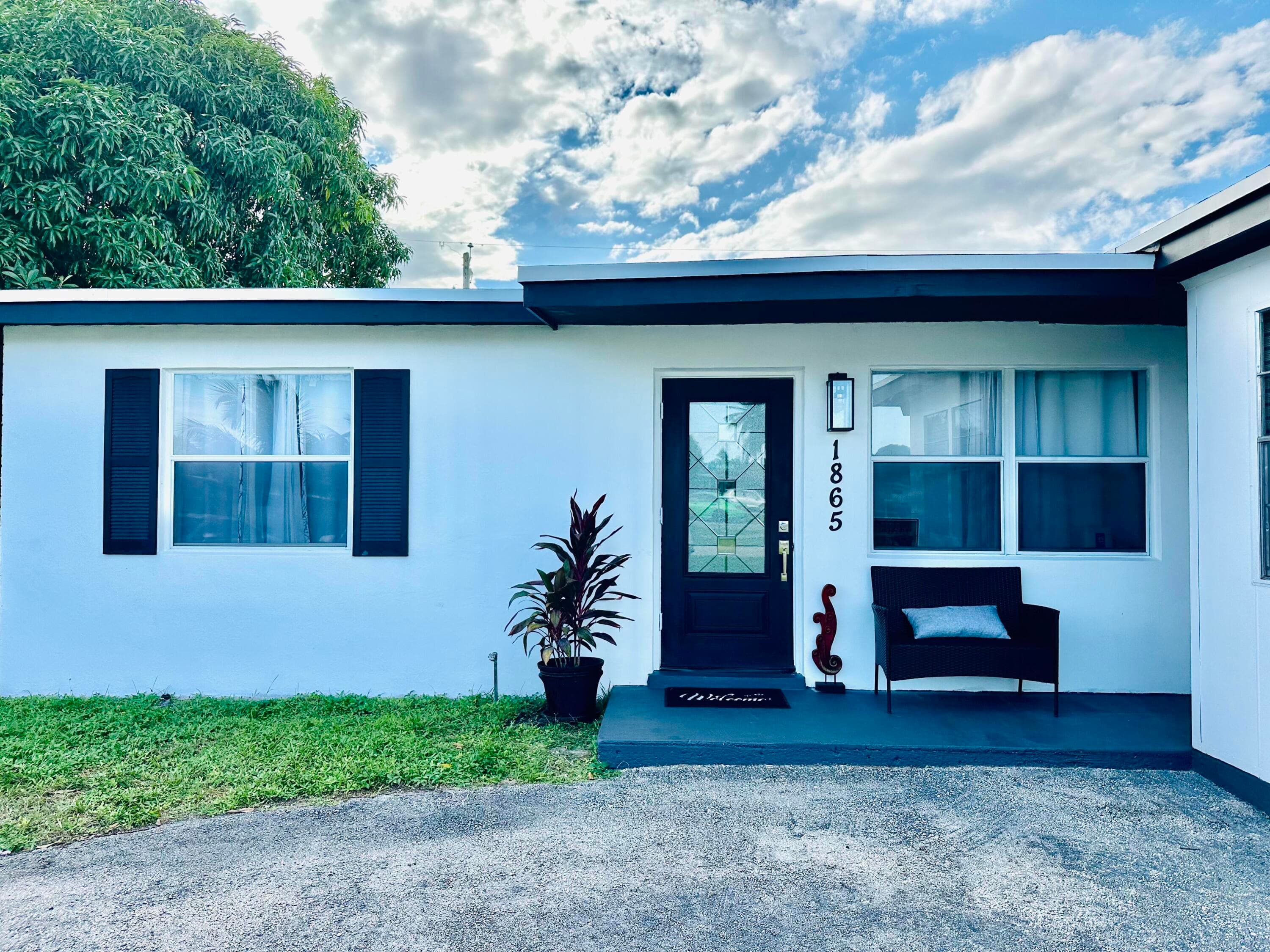 1865 W Chatham Road, West Palm Beach, FL 33415 — photo 3 of 56