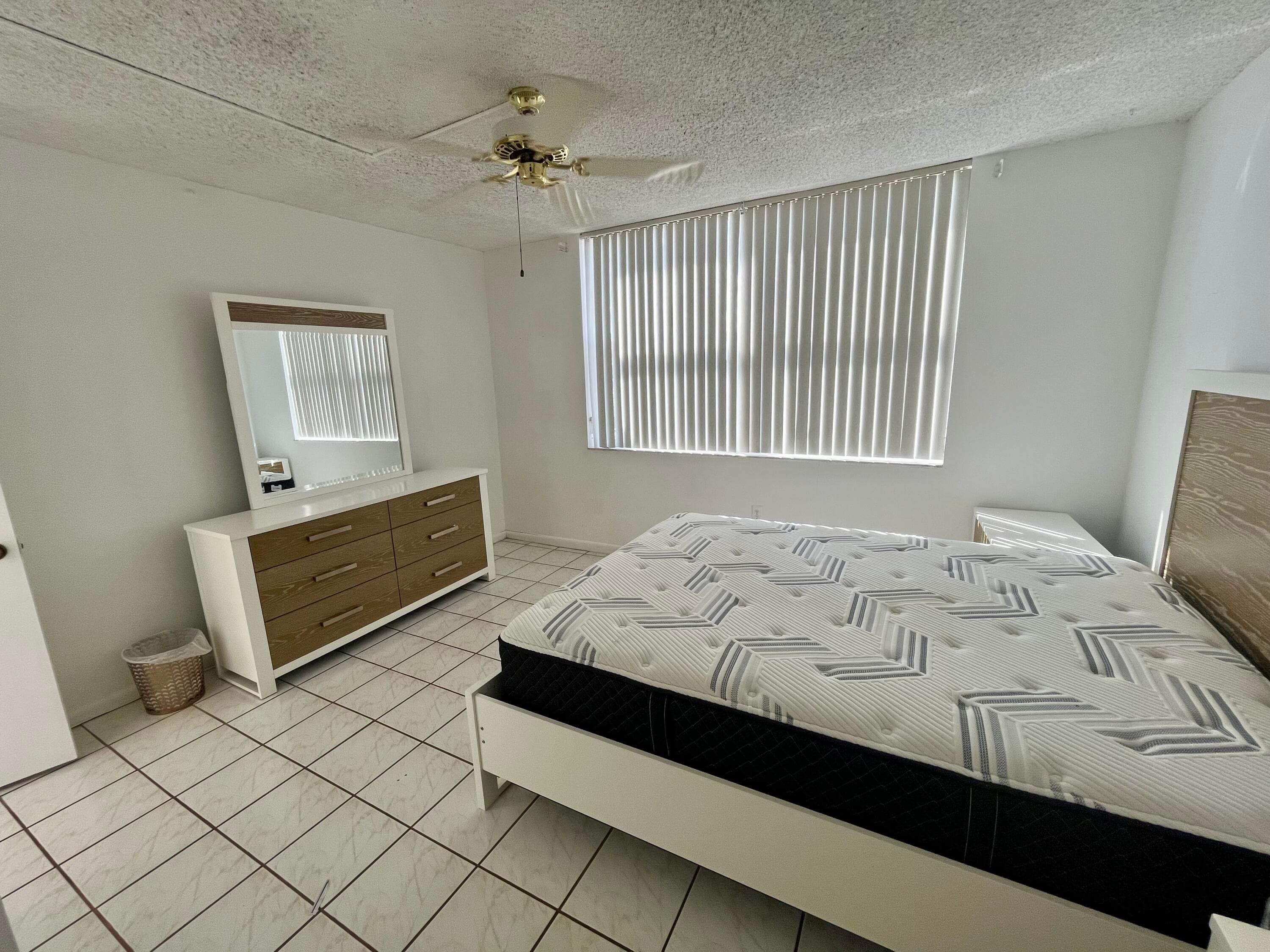 301 Croton Avenue 305, Lantana, FL 33462 — photo 7 of 27