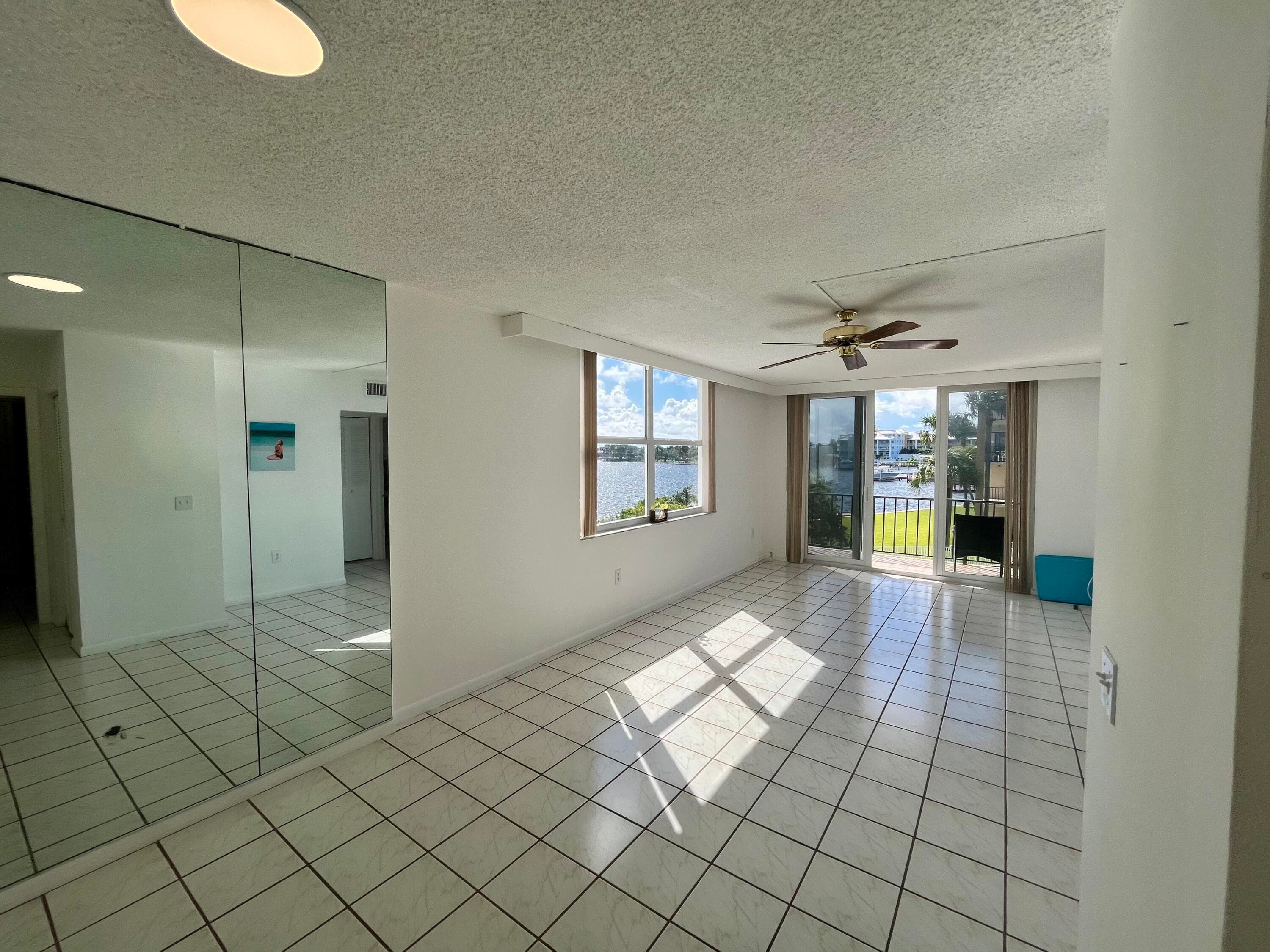 301 Croton Avenue 305, Lantana, FL 33462 — photo 4 of 27