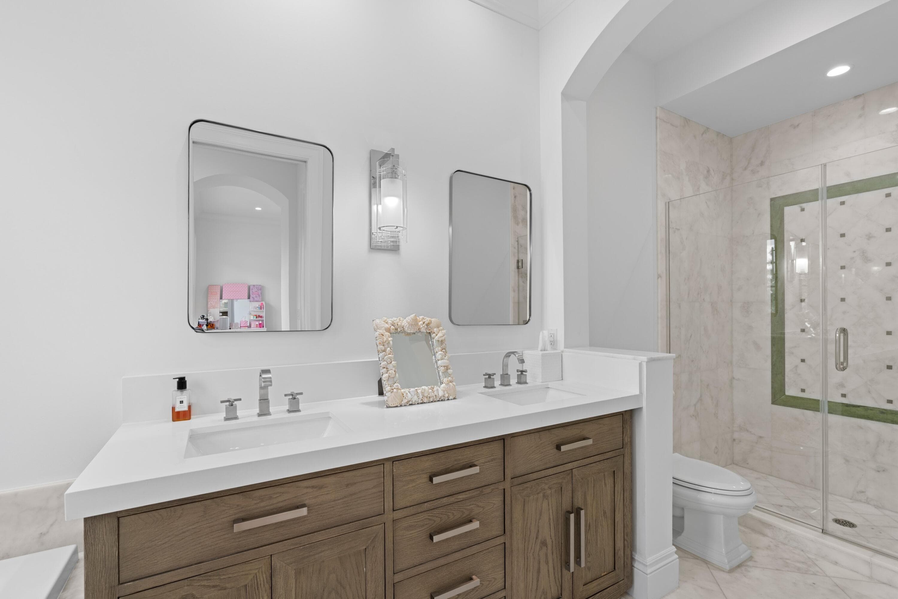 111 Via Palacio, Palm Beach Gardens, FL 33418 — photo 43 of 64