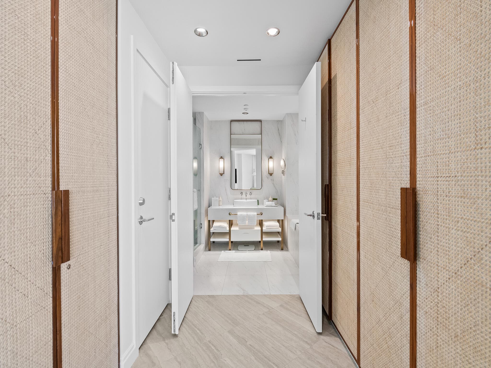 525 N Fort Lauderdale Beach Boulevard 1505, Fort Lauderdale, FL 33304 — photo 15 of 43