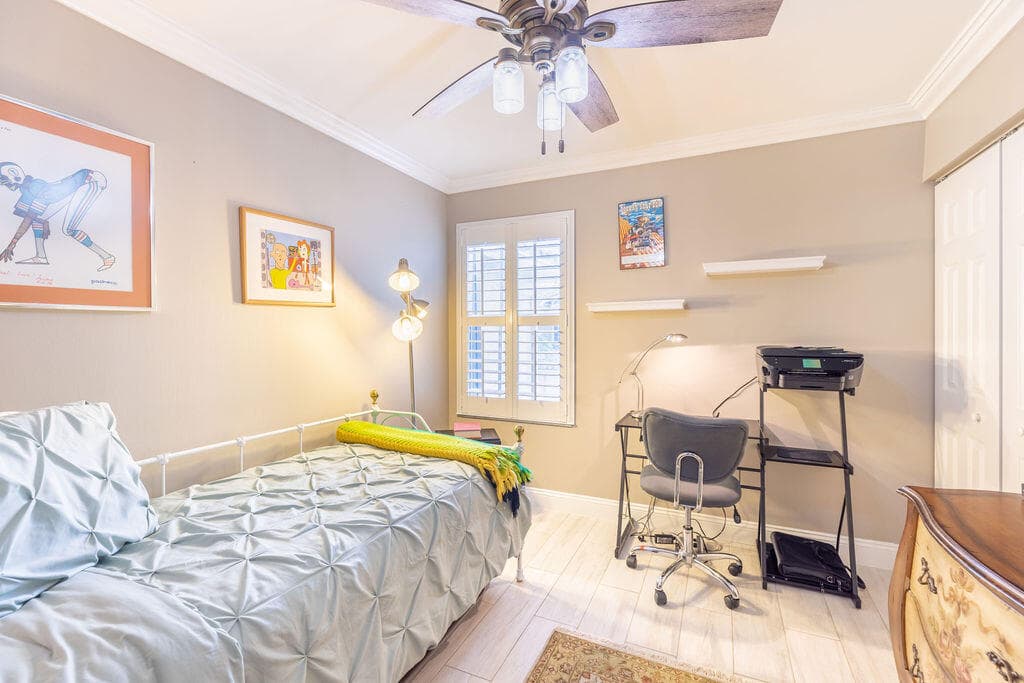 1038 Jeffery Street, Boca Raton, FL 33487 — photo 25 of 47