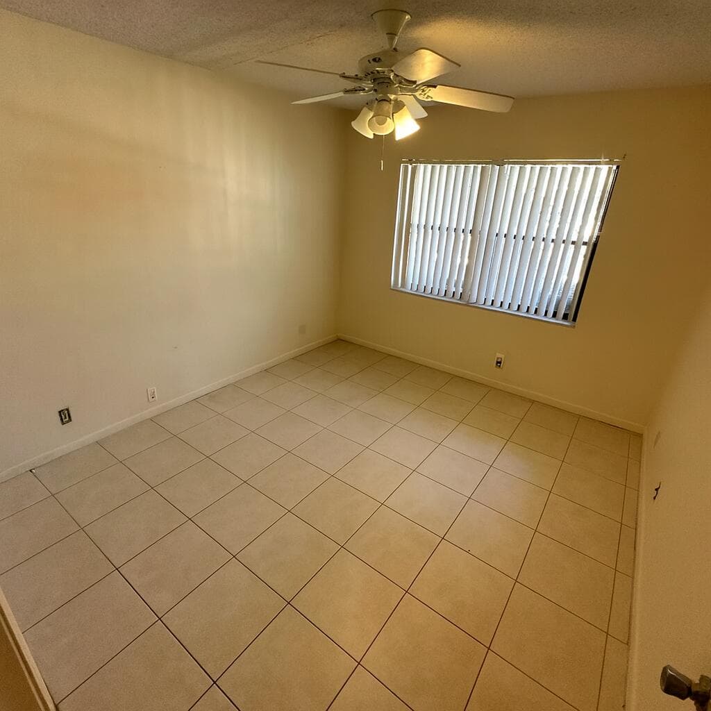 5975 Forest Hill Boulevard 101, West Palm Beach, FL 33415 — photo 4 of 14
