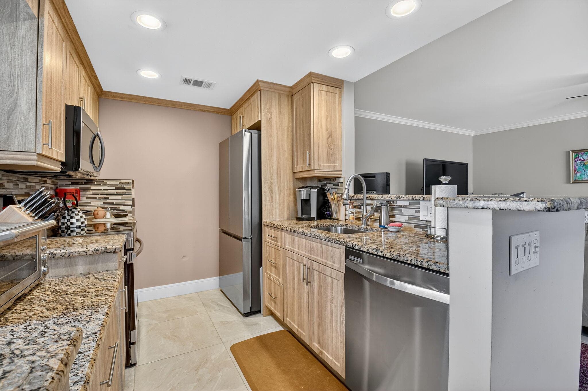 161 Flanders D 161, Delray Beach, FL 33484 — photo 12 of 77