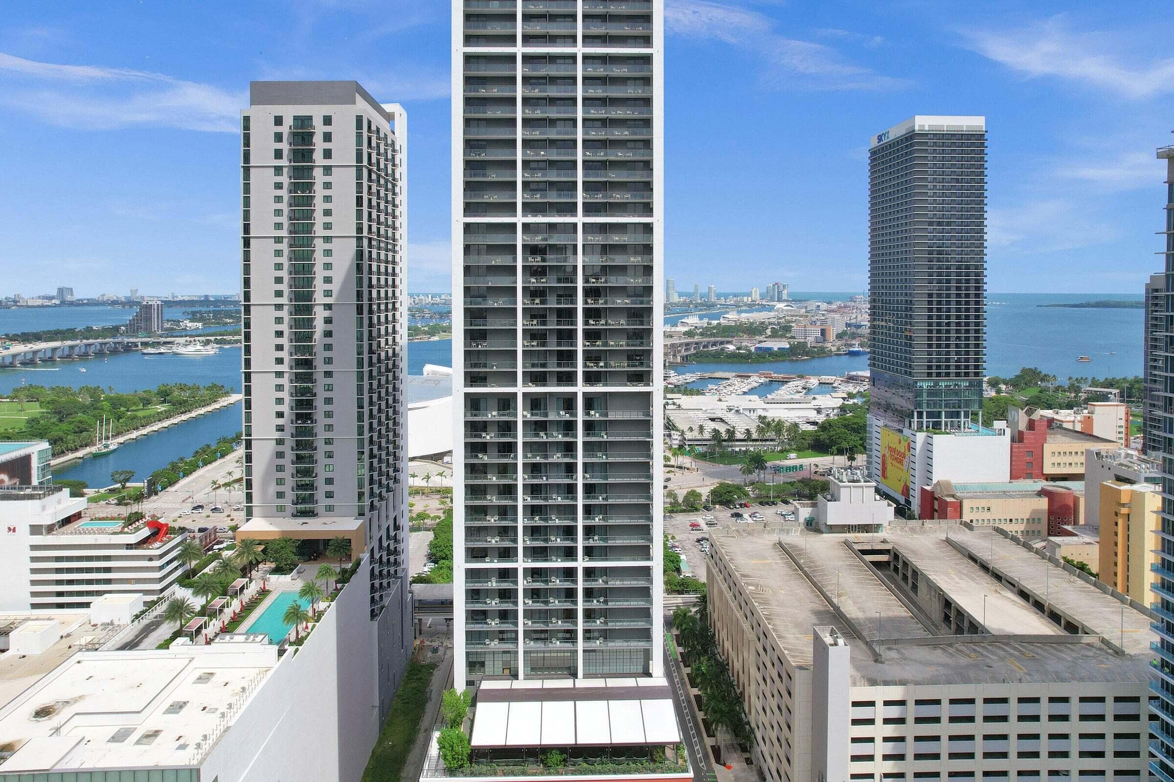 159 NE 6th Street 4813, Miami, FL 33132 — photo 31 of 35