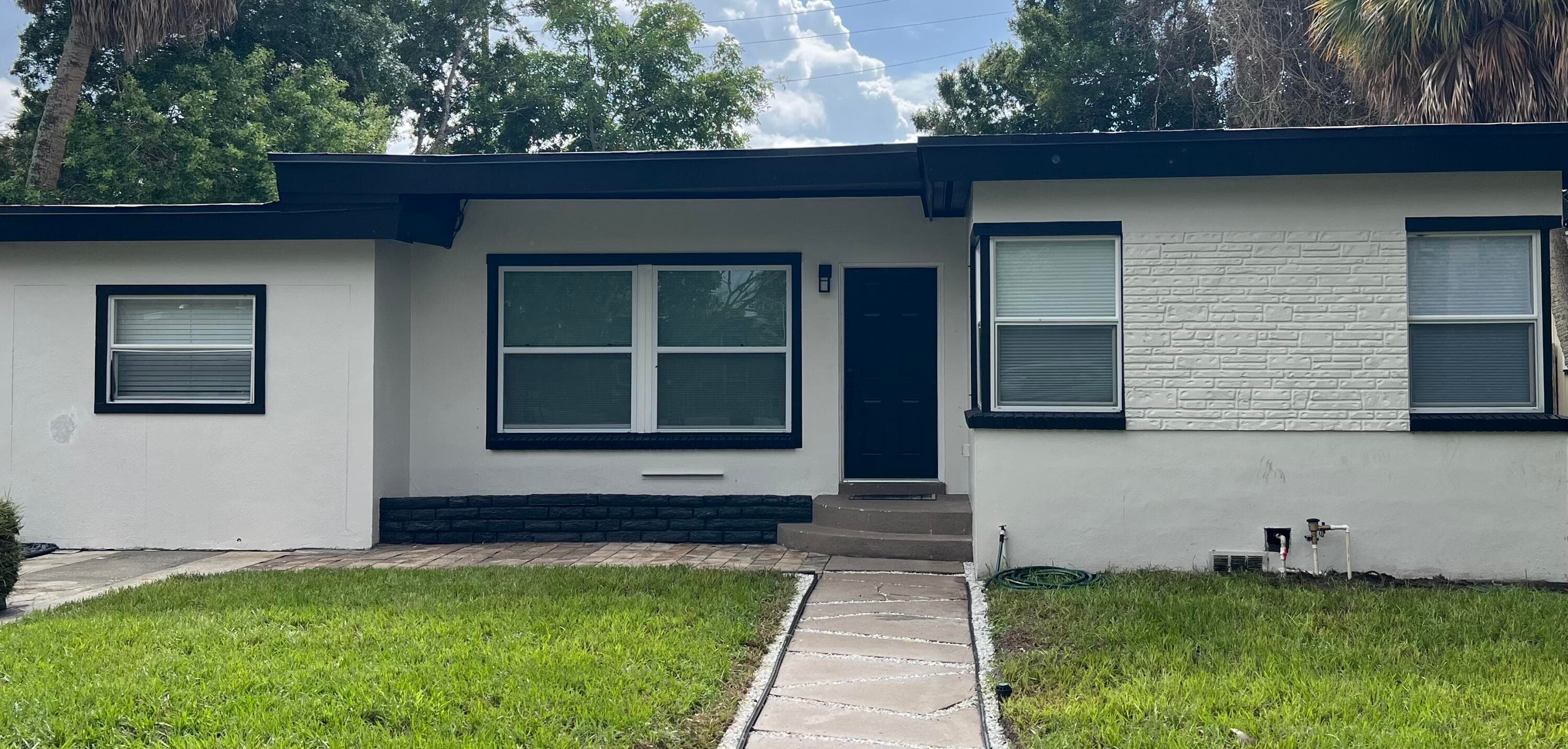 1016 Chipola Road A, Fort Pierce, FL 34950 — photo 1 of 9