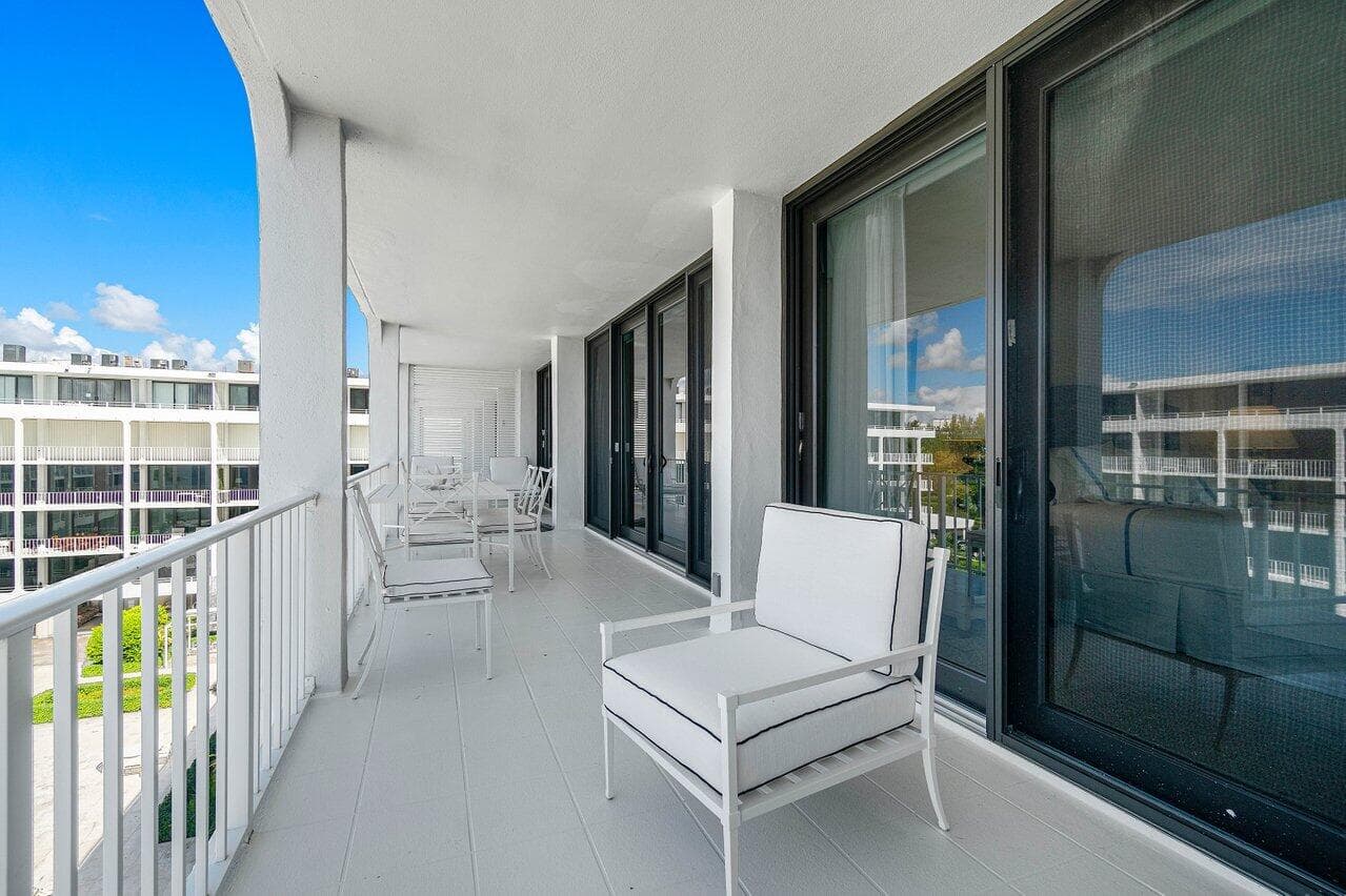 2784 S Ocean Boulevard 403s, Palm Beach, FL 33480 — photo 18 of 33