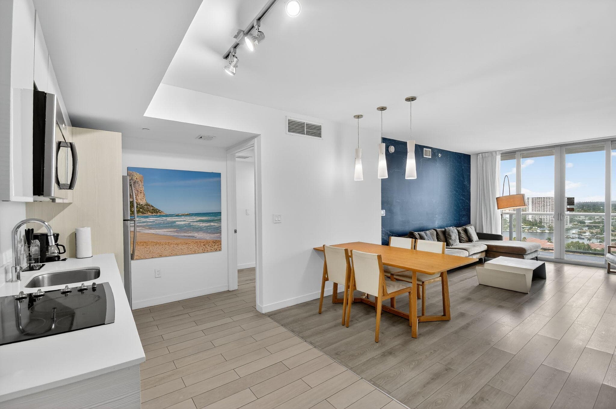 2602 E Hallandale Beach Boulevard R2210, Hallandale Beach, FL 33009 — photo 15 of 107