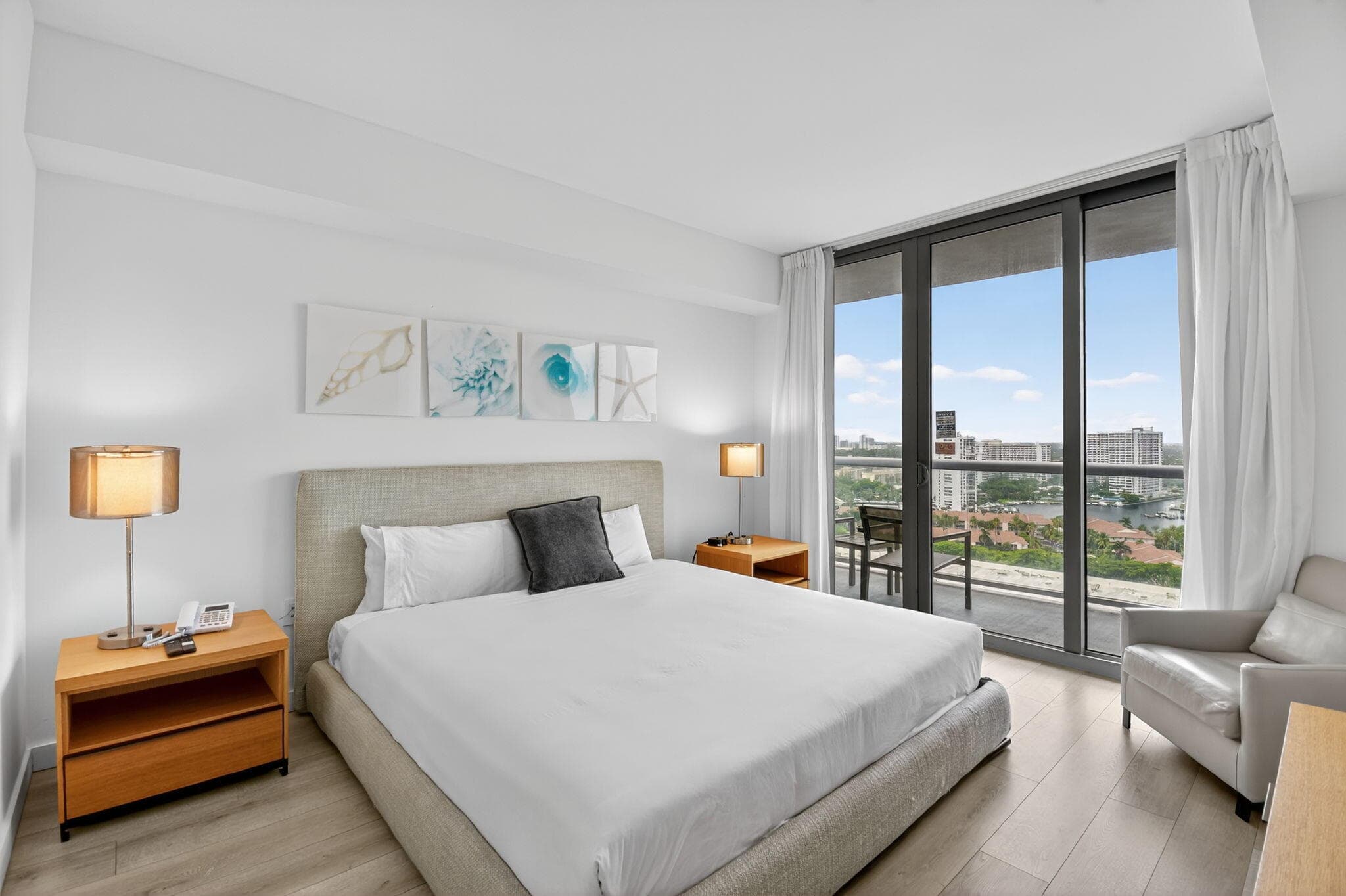 2602 E Hallandale Beach Boulevard R2210, Hallandale Beach, FL 33009 — photo 16 of 107