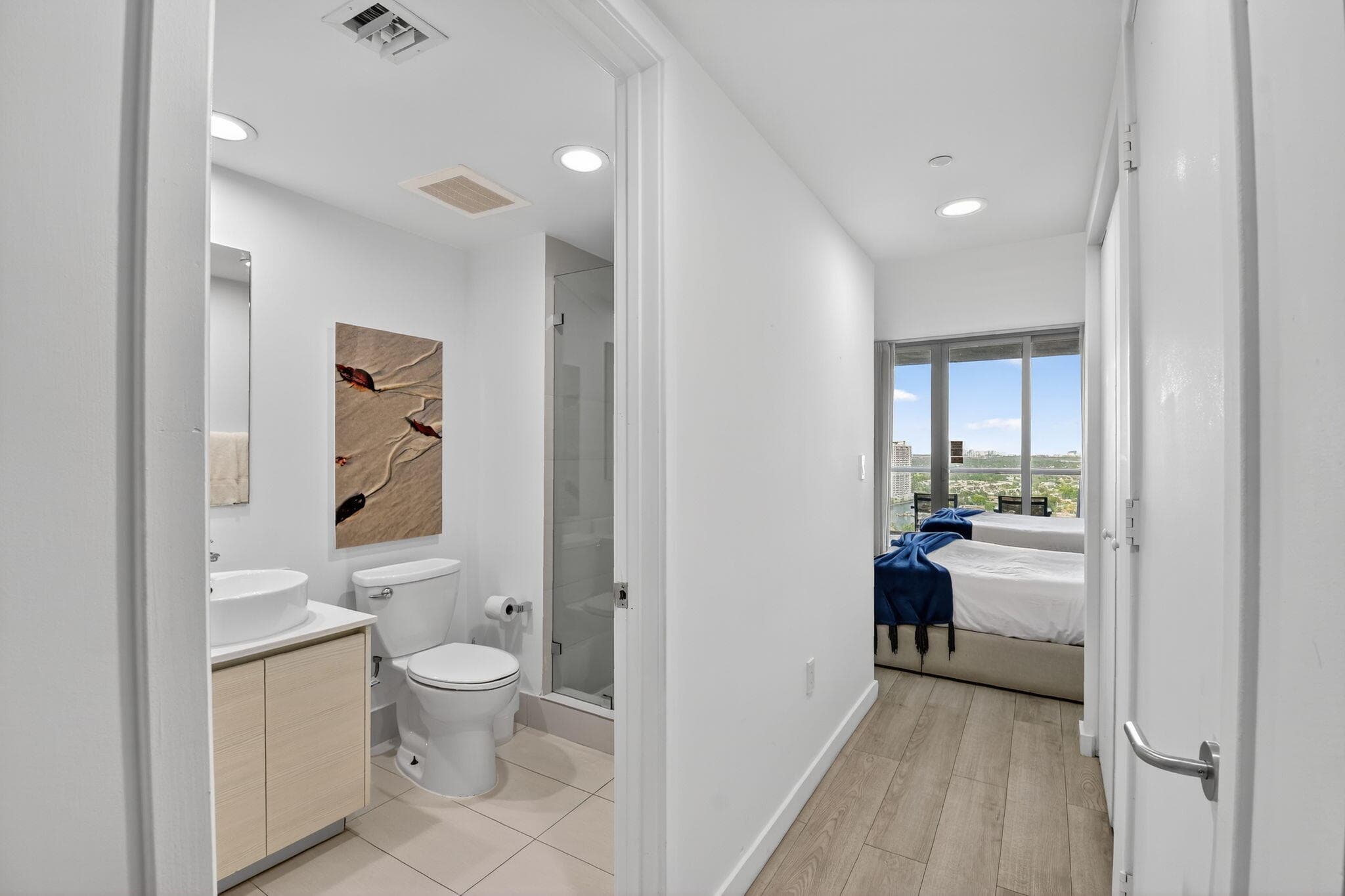 2602 E Hallandale Beach Boulevard R2210, Hallandale Beach, FL 33009 — photo 30 of 107