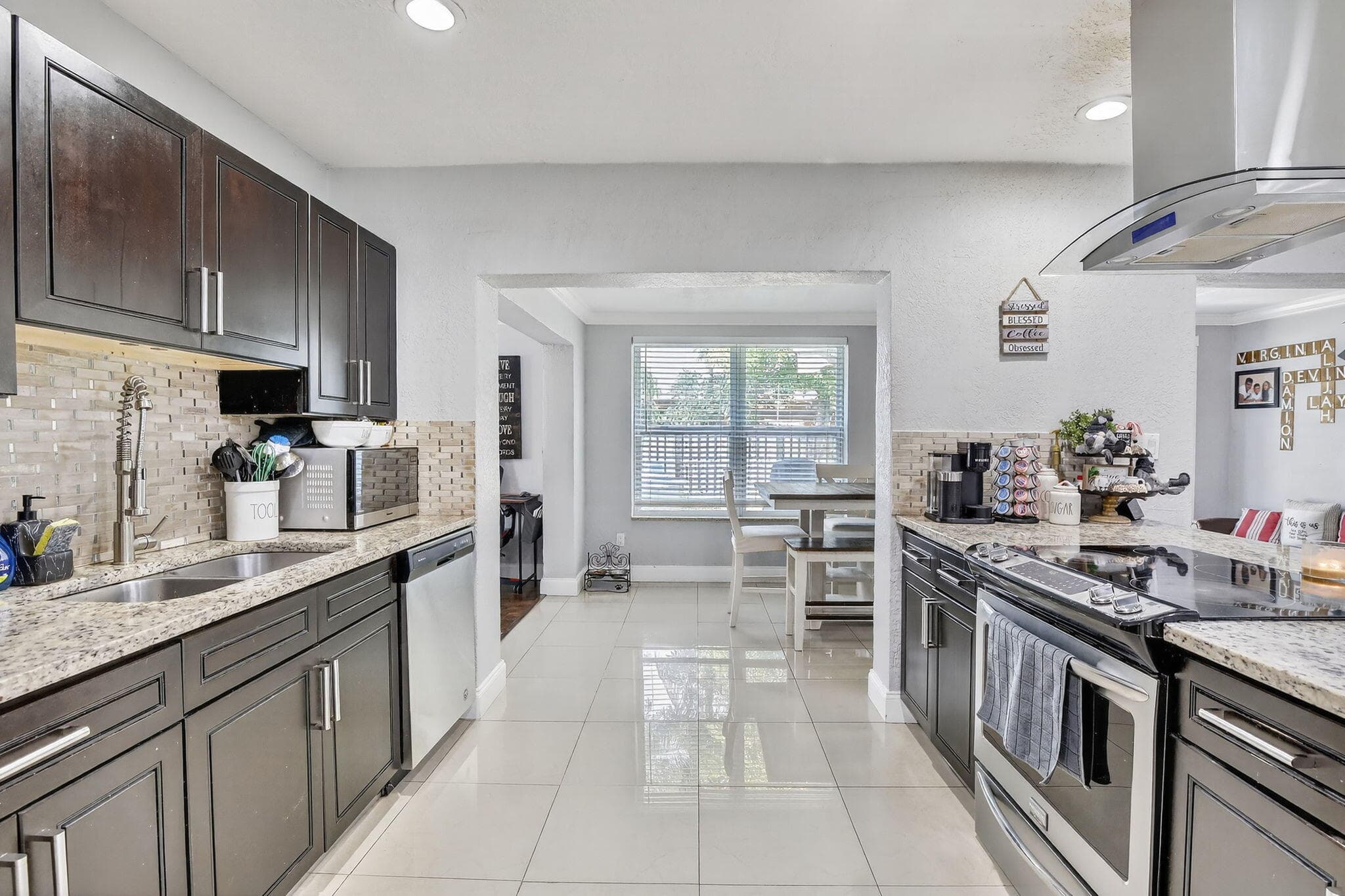 7451 NW 21st Street, Sunrise, FL 33313 — photo 7 of 34
