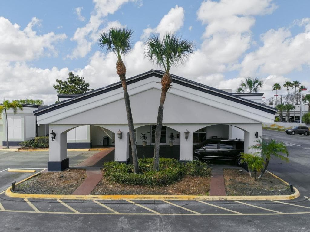 8700 S Orange Blossom Trail, Orlando, FL 32809 — photo 3 of 4