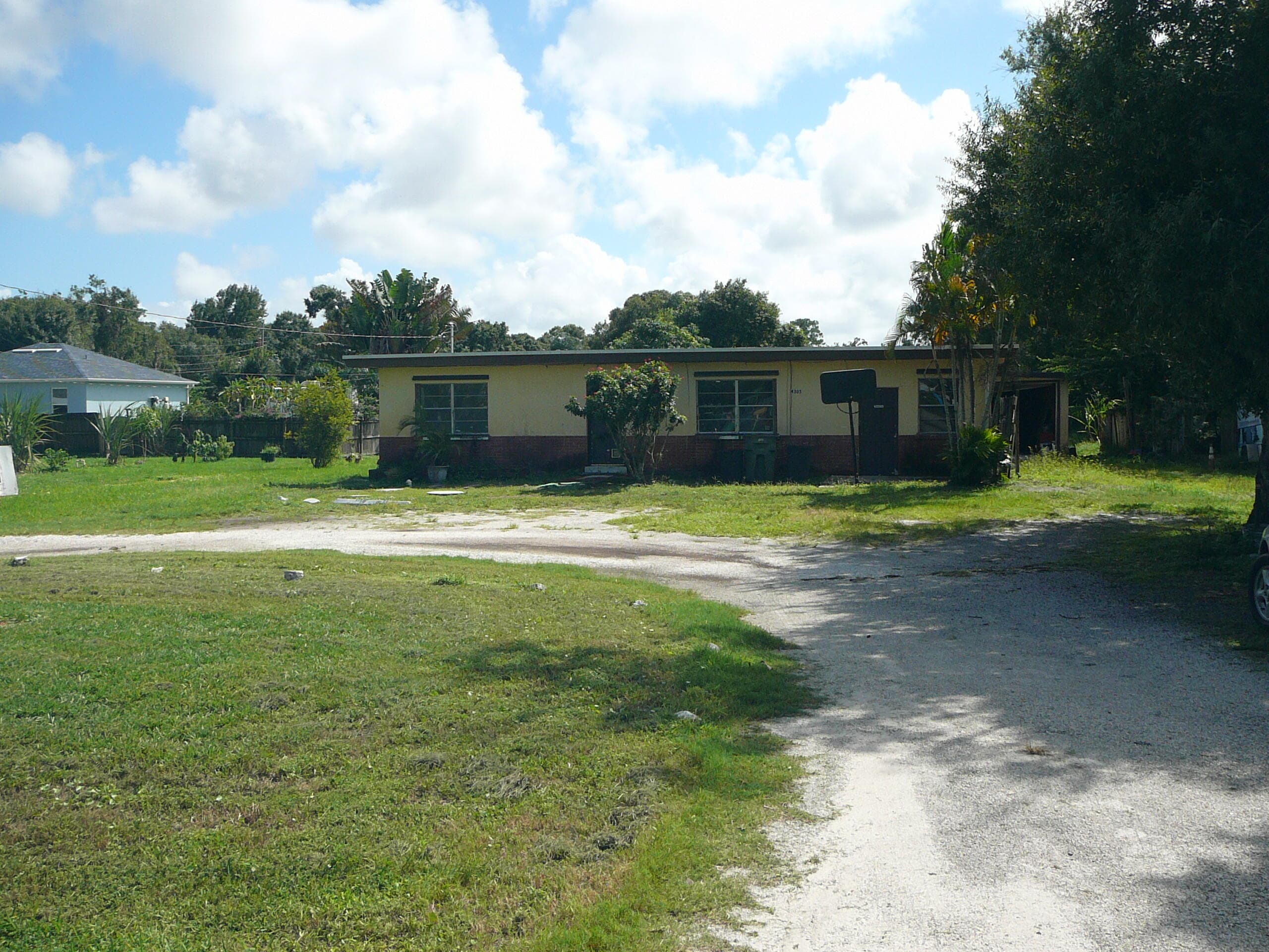 4305 Metzger Road, Fort Pierce, FL 34947 — photo 2 of 24