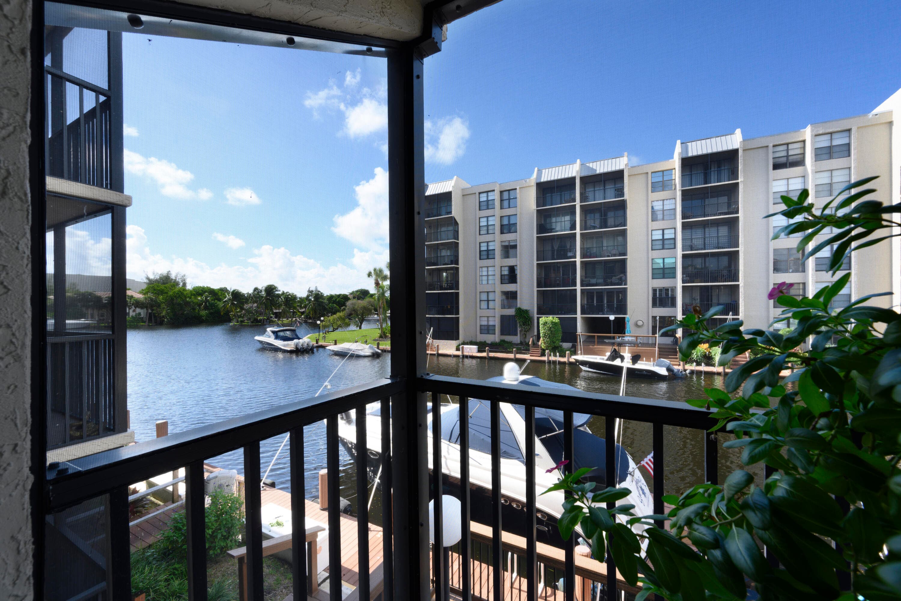 8 Royal Palm Way 2050, Boca Raton, FL 33432 — photo 8 of 26