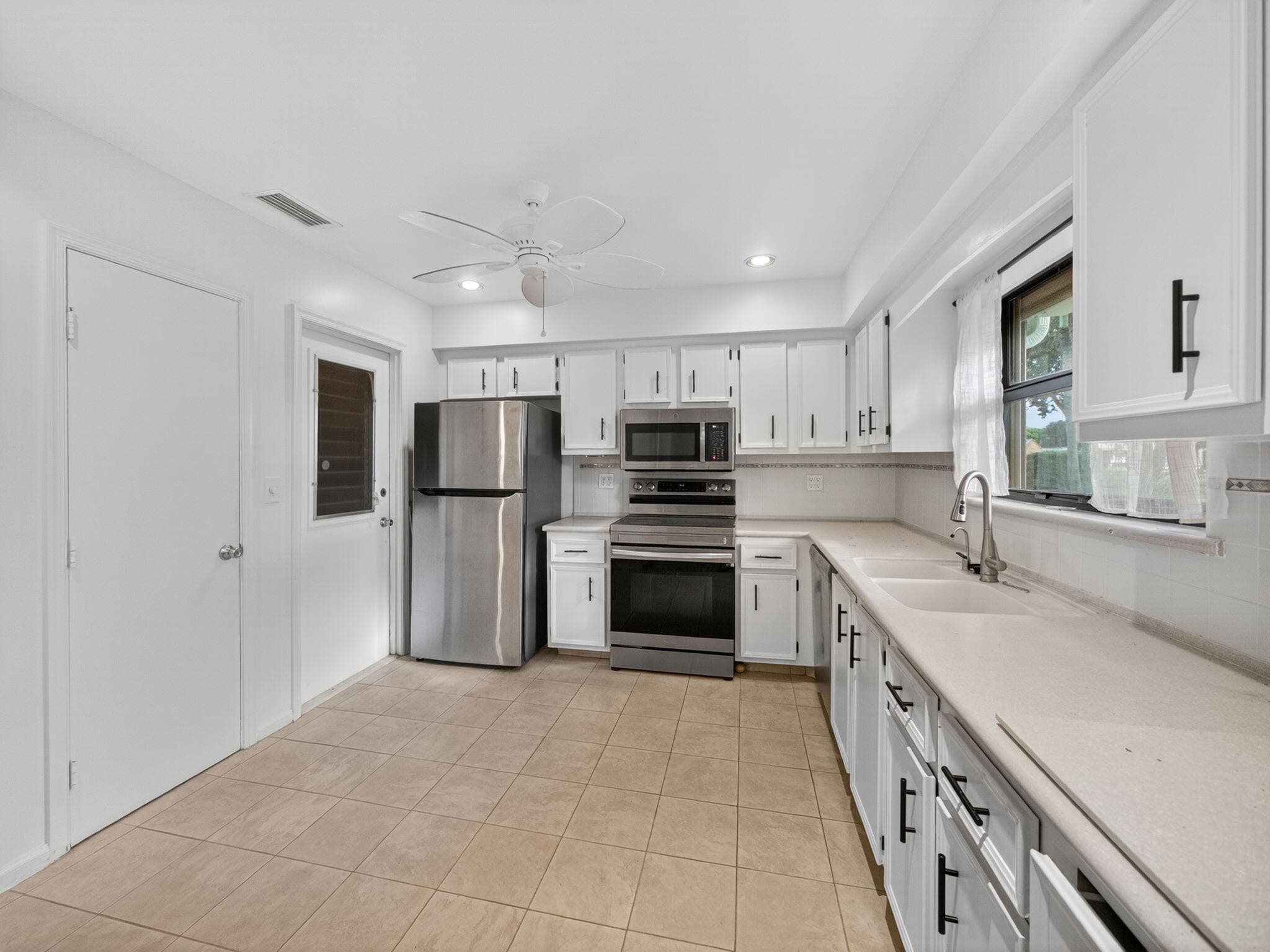 4355 Cedar Tree Place B, Boynton Beach, FL 33436 — photo 11 of 25