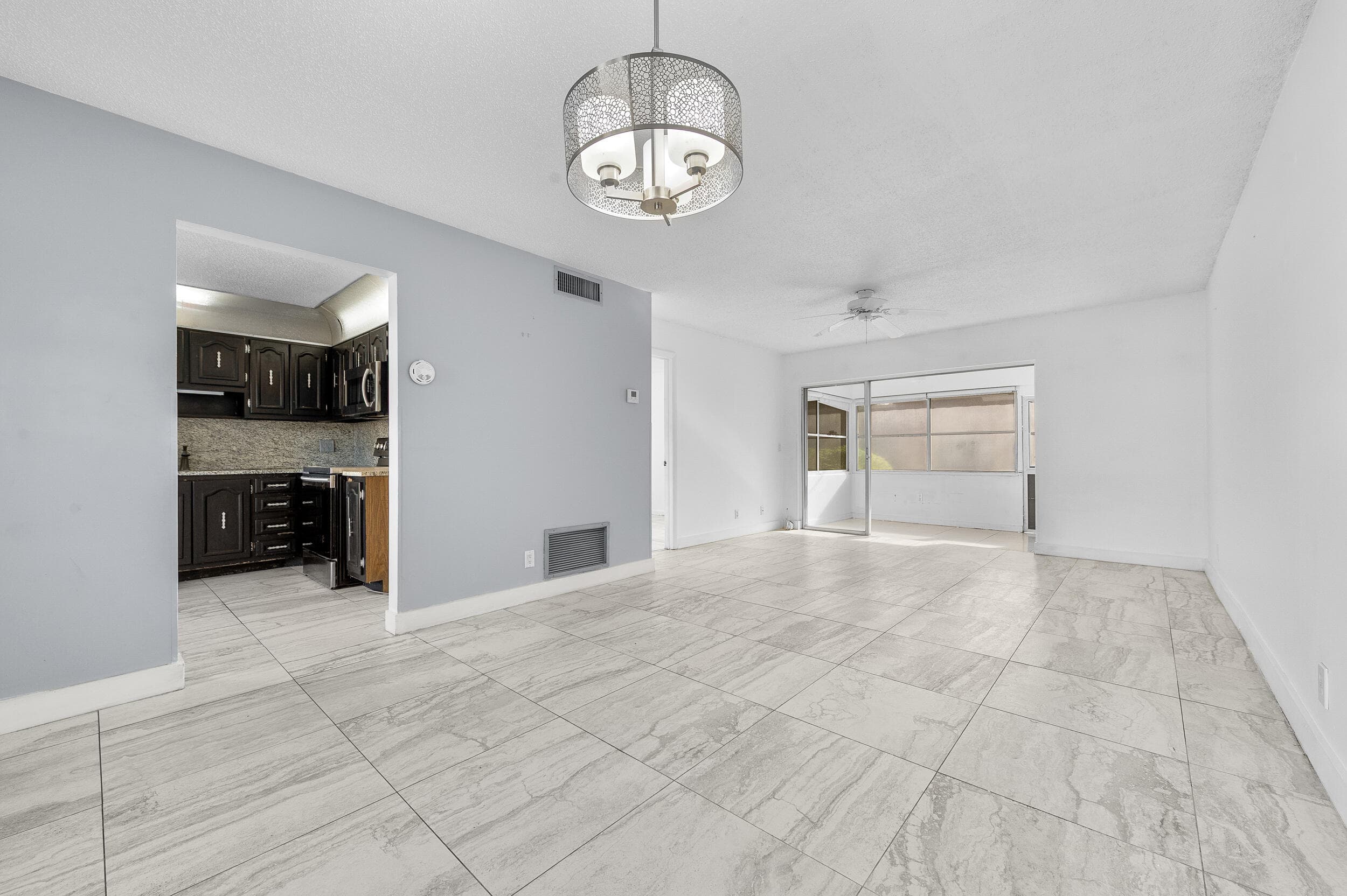 811 Salem Lane, Lake Worth, FL 33467 — photo 7 of 34