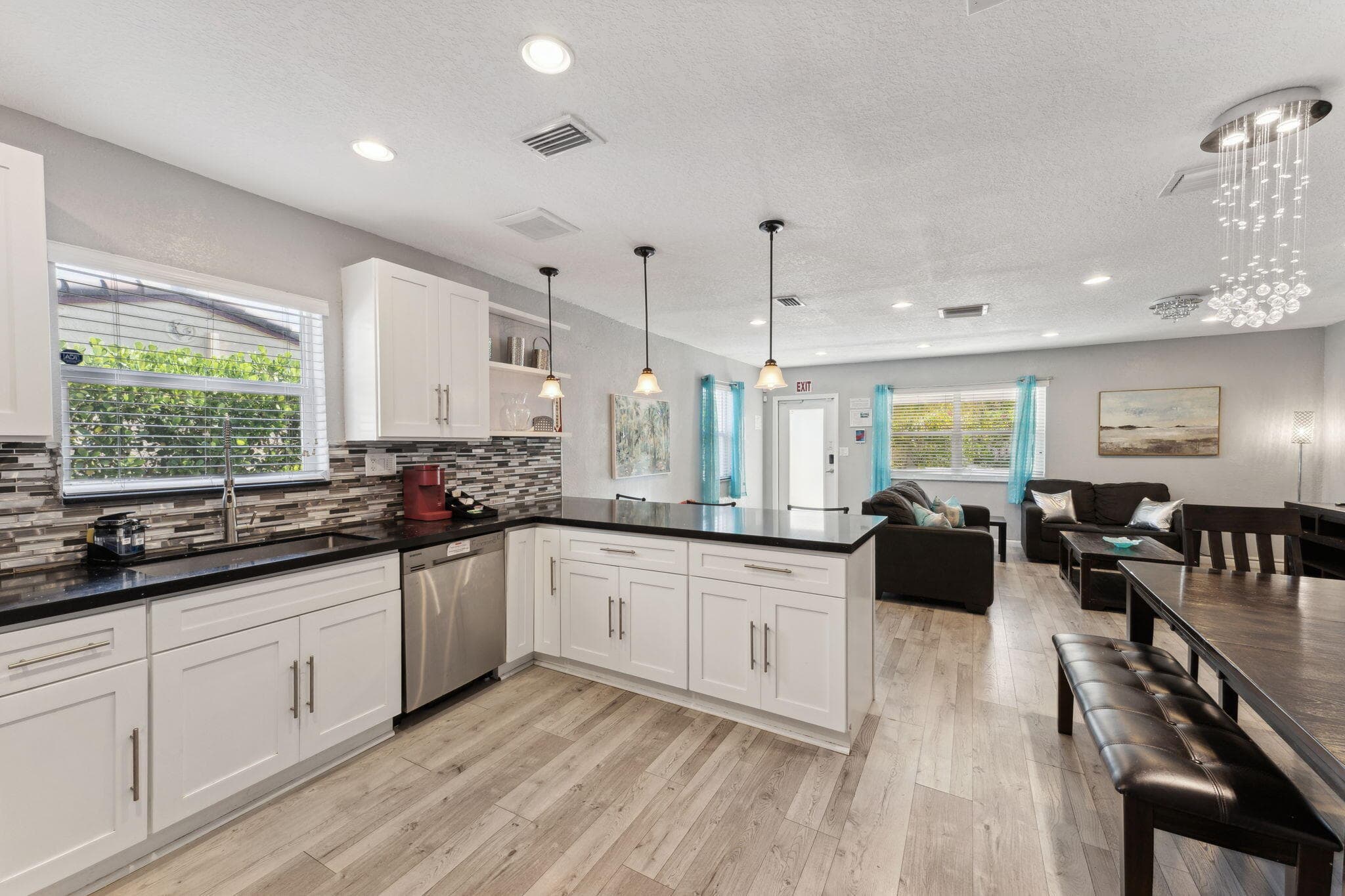 1631 N Andrews Square, Fort Lauderdale, FL 33311 — photo 9 of 35