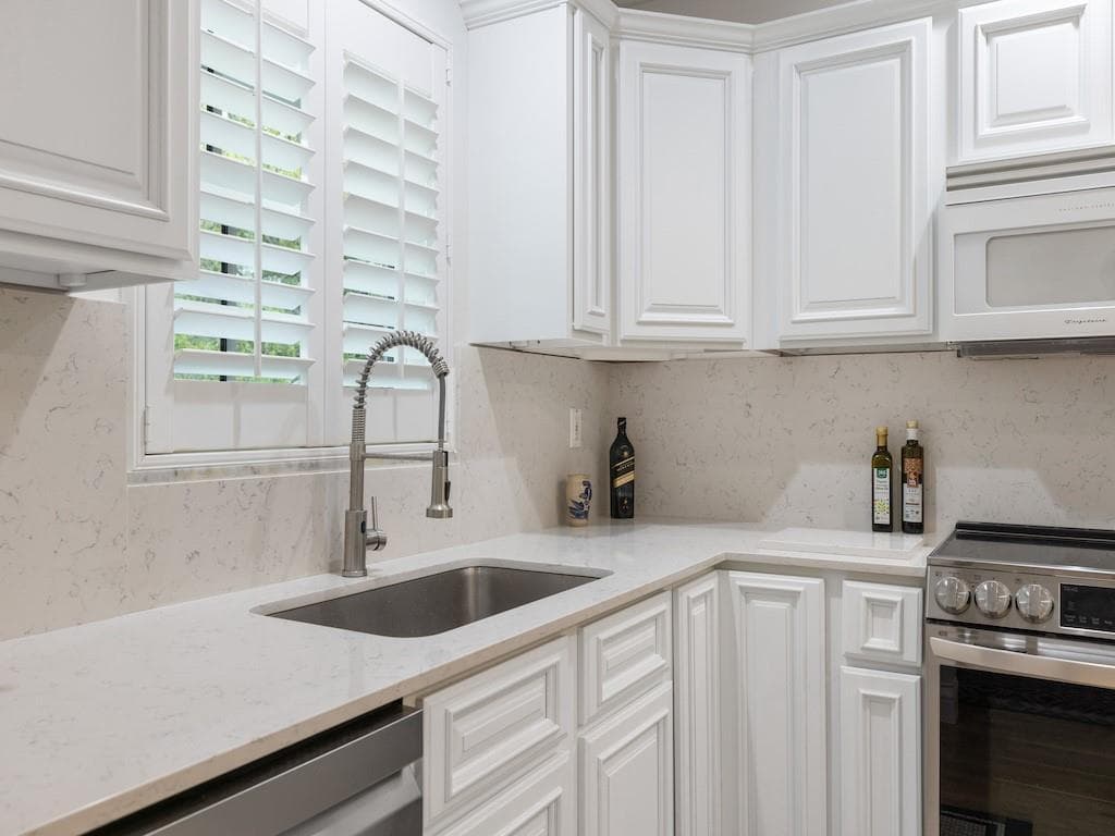 900 Jasmine Lane 10a, Vero Beach, FL 32963 — photo 6 of 35