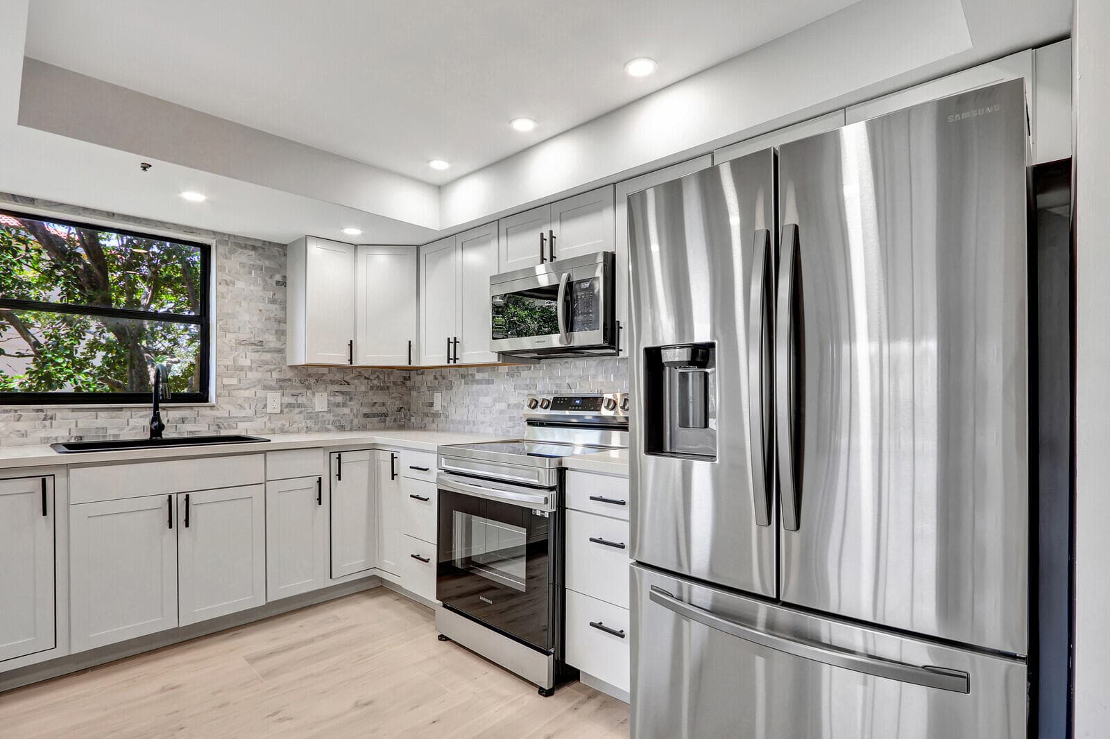 700 Uno Lago Drive 301, Juno Beach, FL 33408 — photo 4 of 17