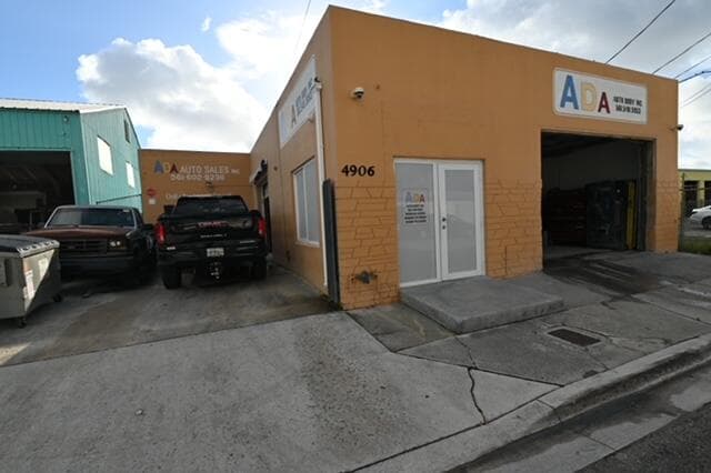 4906 Georgia Avenue, West Palm Beach, FL 33405 — photo 3 of 19