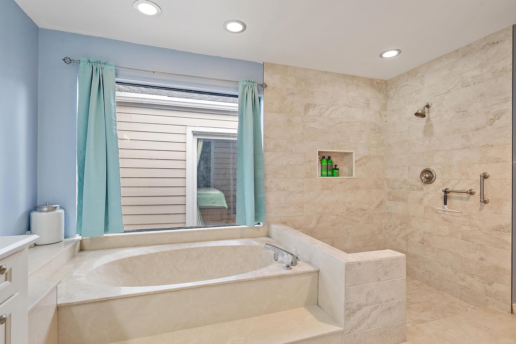 6642 S Pine Court, Palm Beach Gardens, FL 33418 — photo 11 of 31
