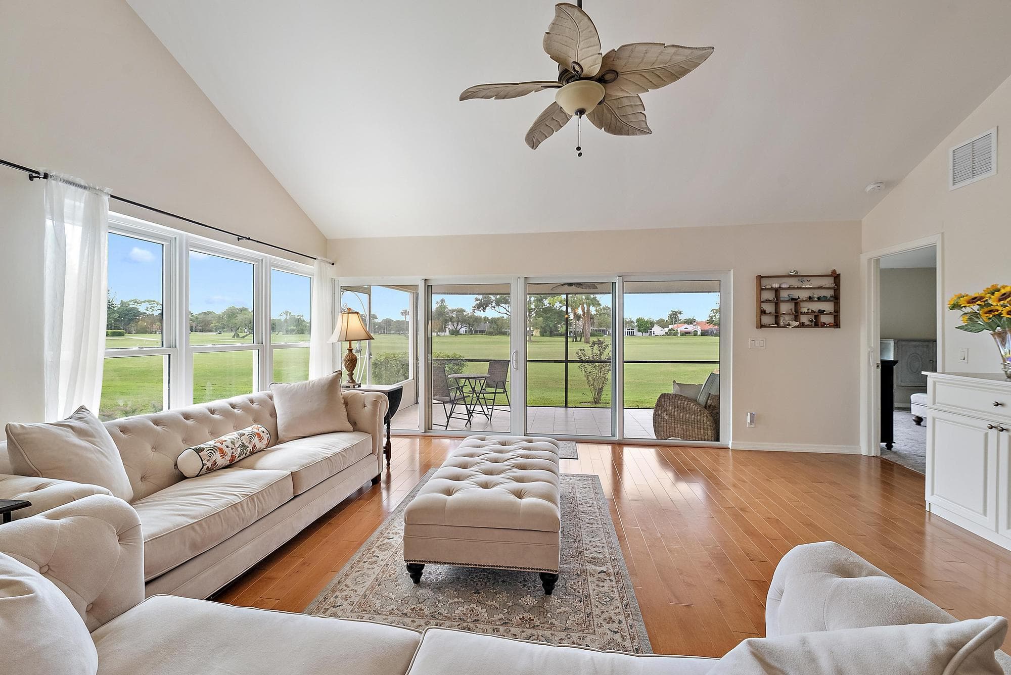 6642 S Pine Court, Palm Beach Gardens, FL 33418 — photo 3 of 31