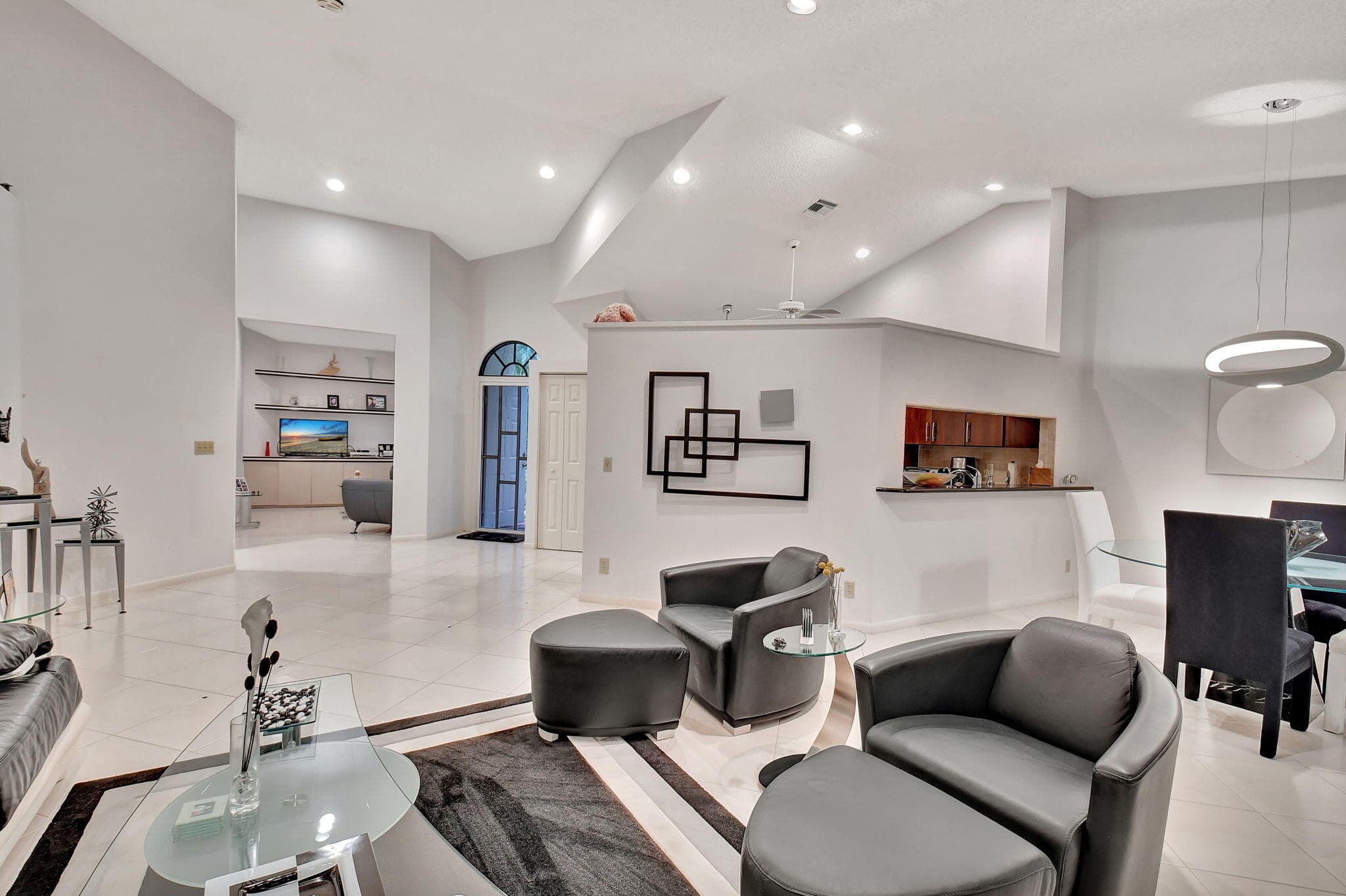 7512 Lexington Club Boulevard A, Delray Beach, FL 33446 — photo 10 of 60