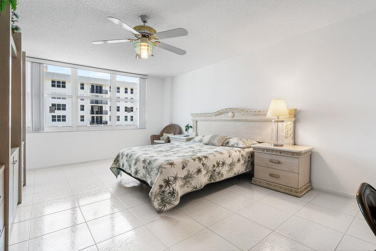 1147 Hillsboro Mile 701, Hillsboro Beach, FL 33062 — photo 16 of 41