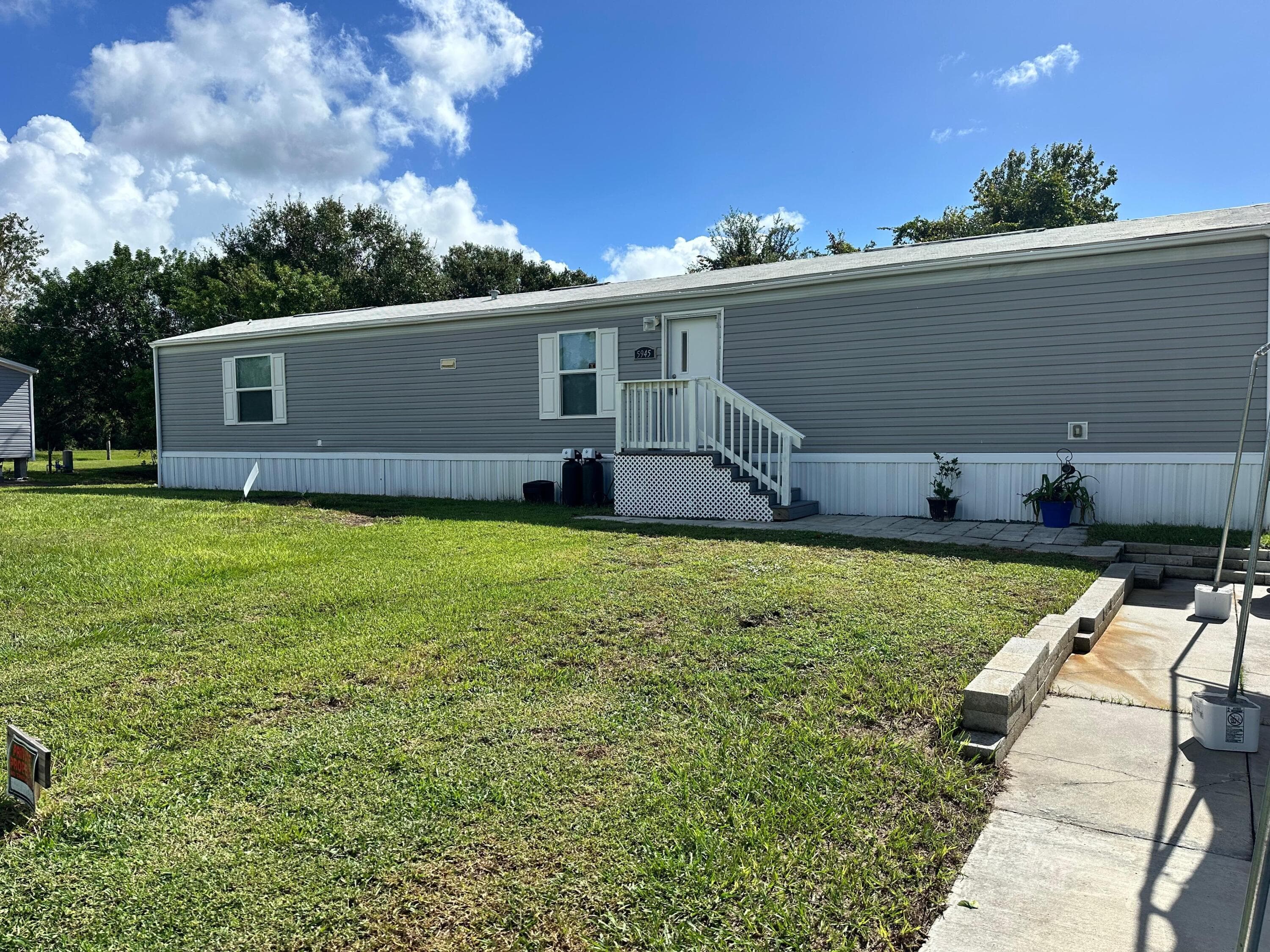 5945 SE 95th Trail Trail, Okeechobee, FL 34974 — photo 4 of 50