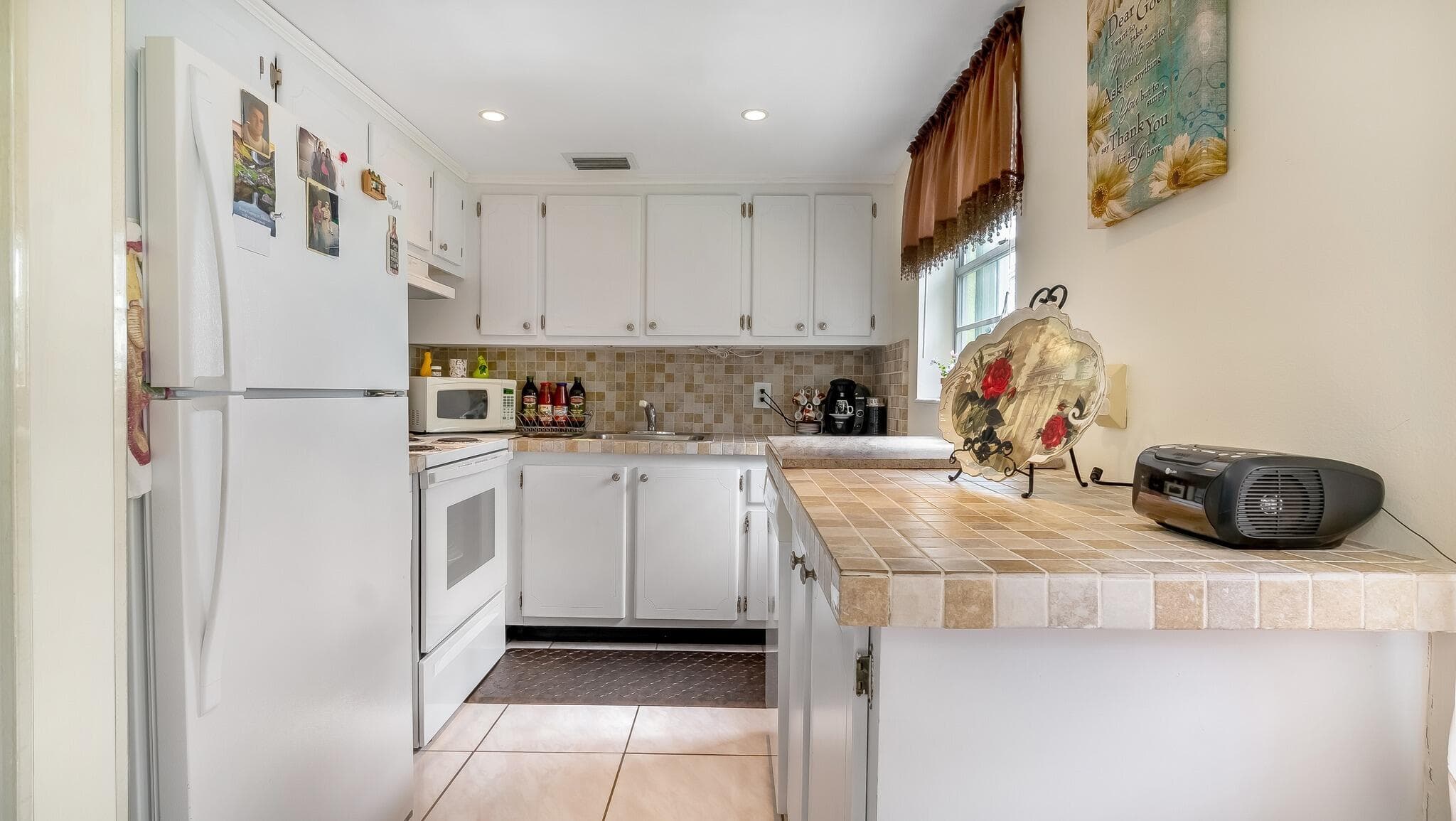 239 Windsor K, West Palm Beach, FL 33417 — photo 2 of 11