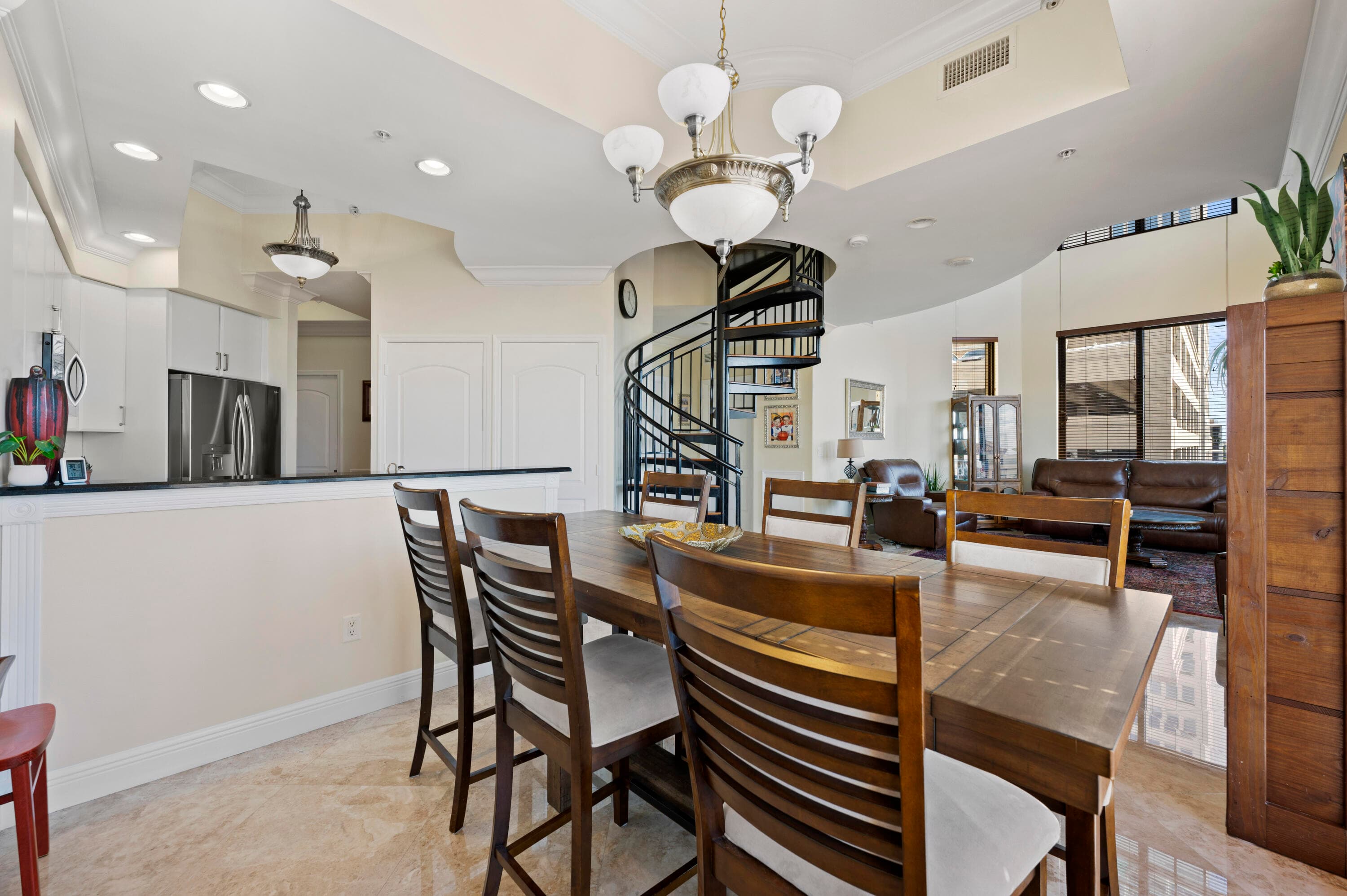 801 S Olive Avenue 416, West Palm Beach, FL 33401 — photo 21 of 48