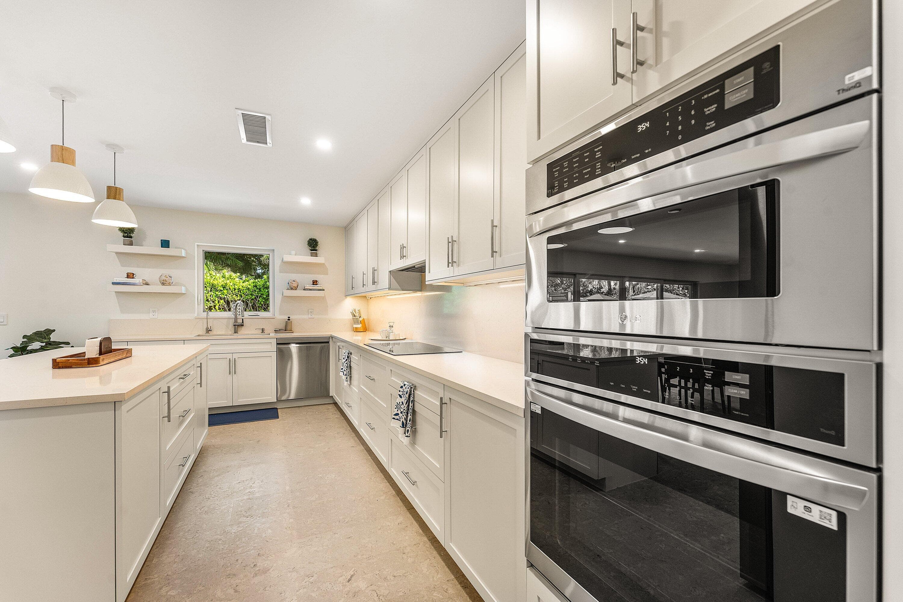 1070 Marble Way, Boca Raton, FL 33432 — photo 10 of 39