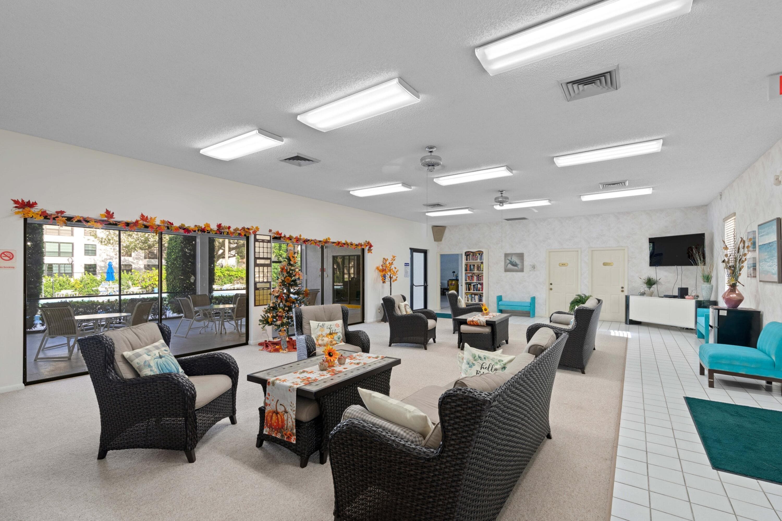 3650 Whitehall Drive 202, West Palm Beach, FL 33401 — photo 15 of 36